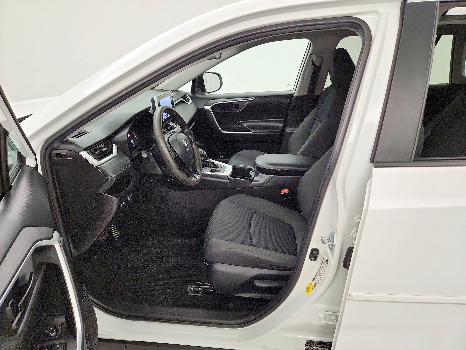 Thumbnail: 2023 Toyota RAV4 - 11