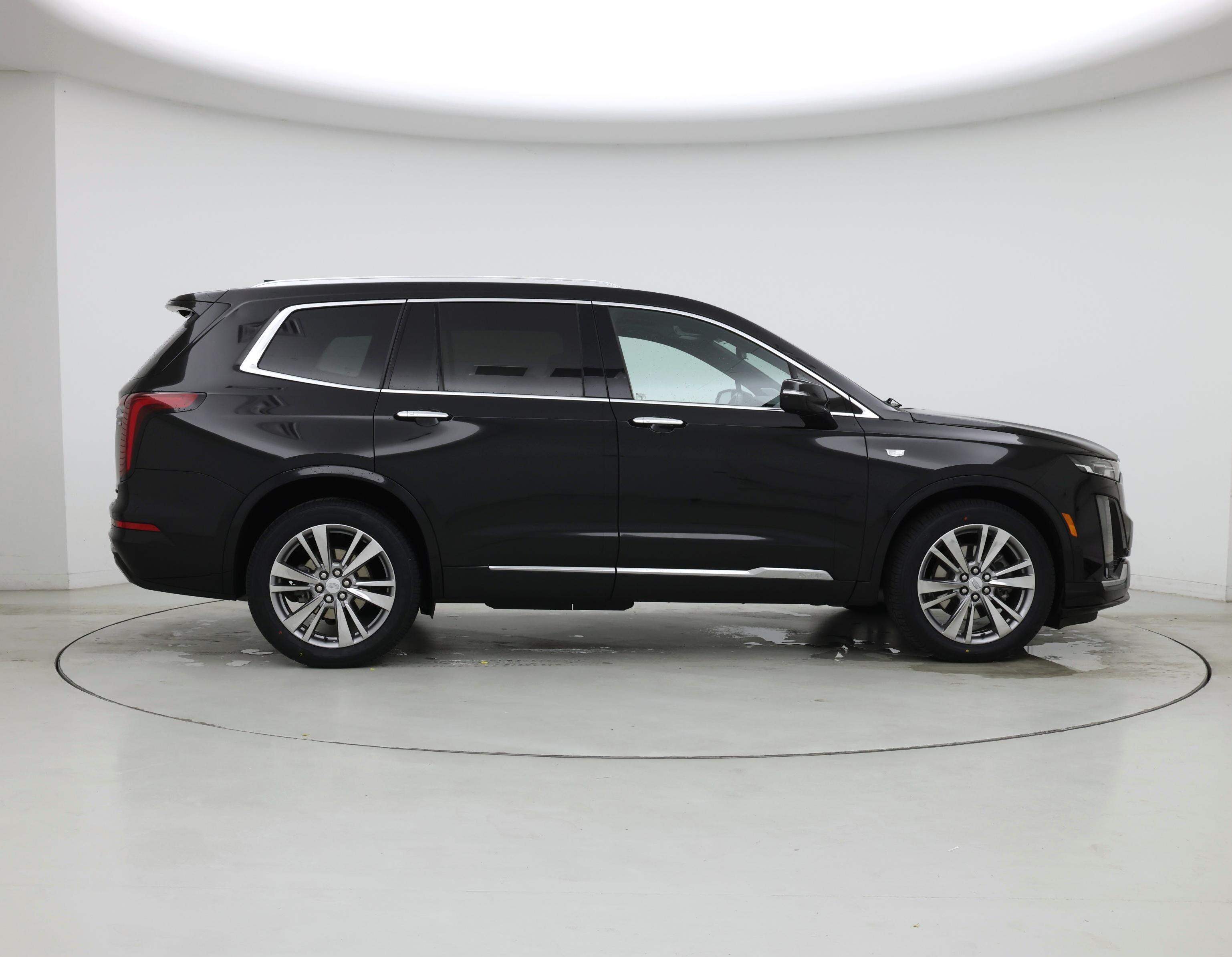 Thumbnail: 2023 Cadillac XT6 - 7