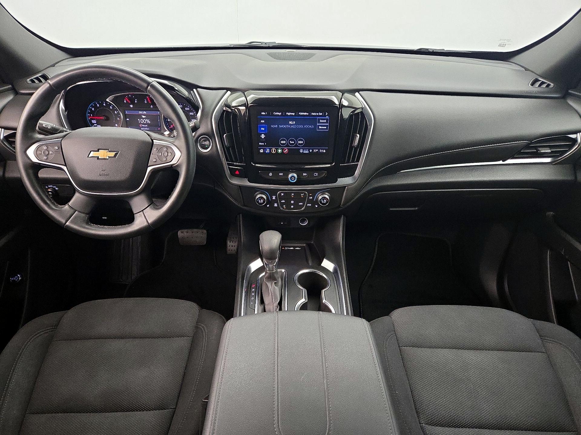 Thumbnail: 2023 Chevrolet Traverse - 9