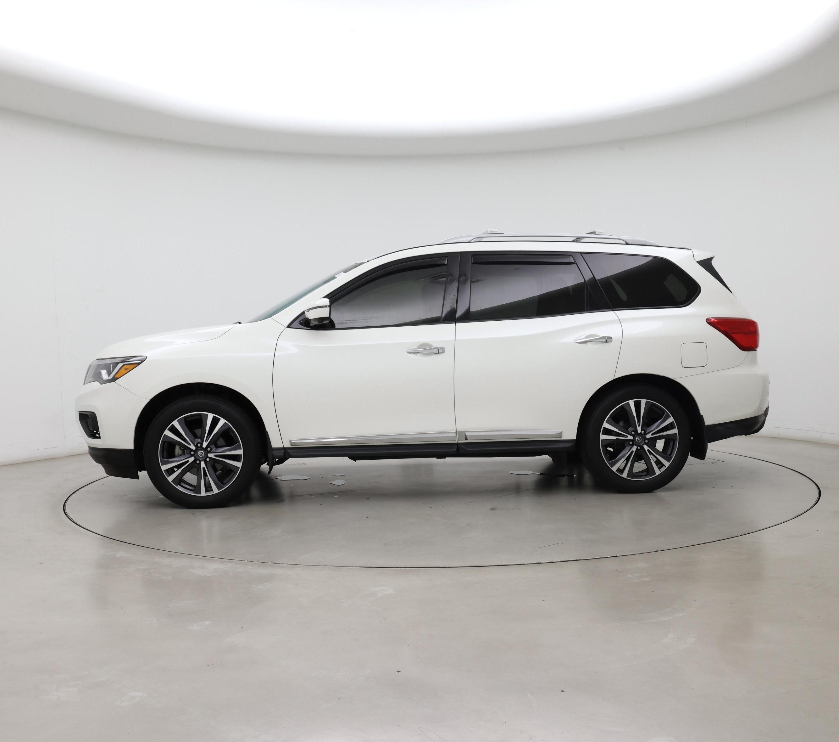 Thumbnail: 2020 Nissan Pathfinder - 3