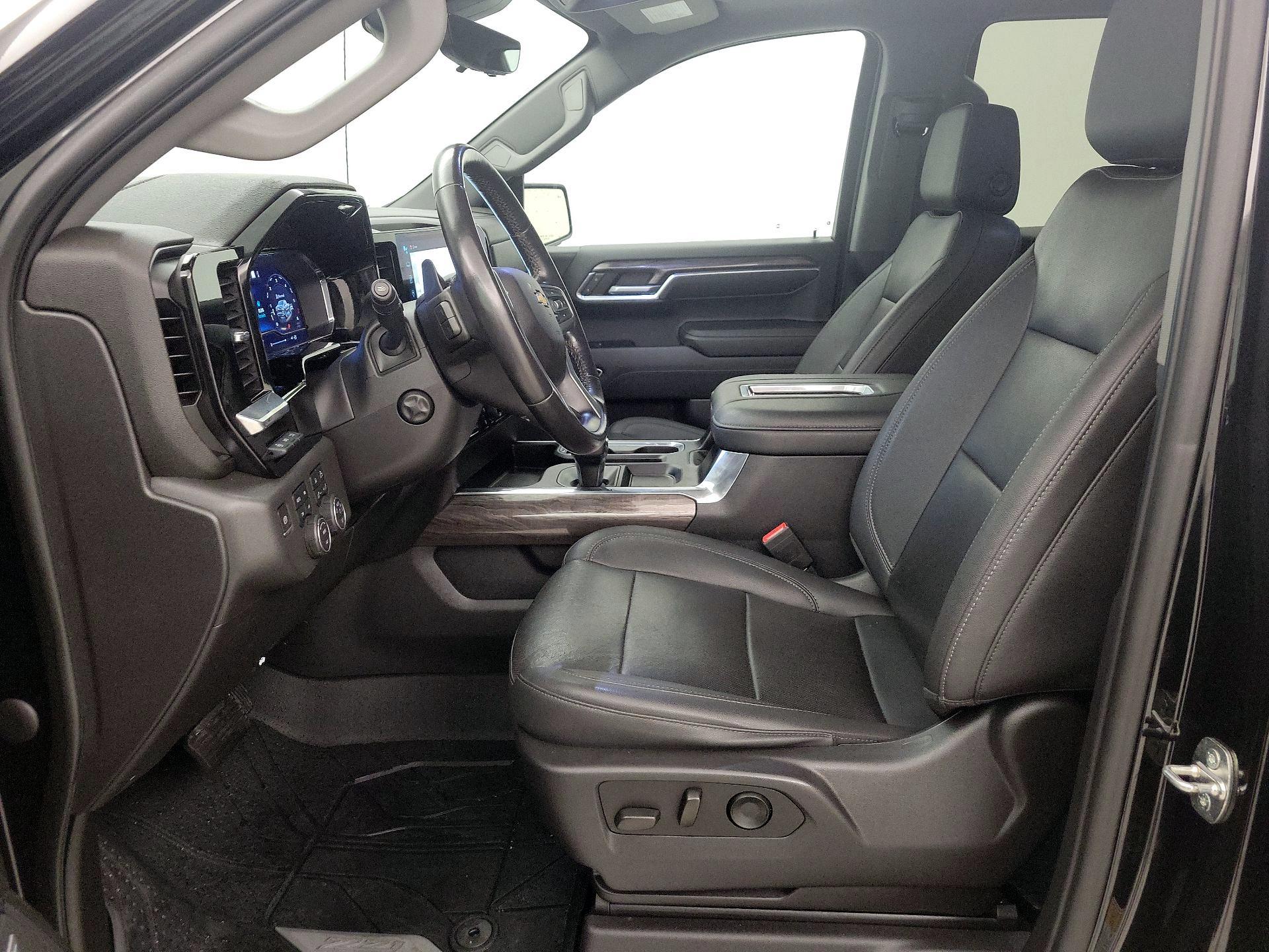 Thumbnail: 2022 Chevrolet Silverado 1500 - 11