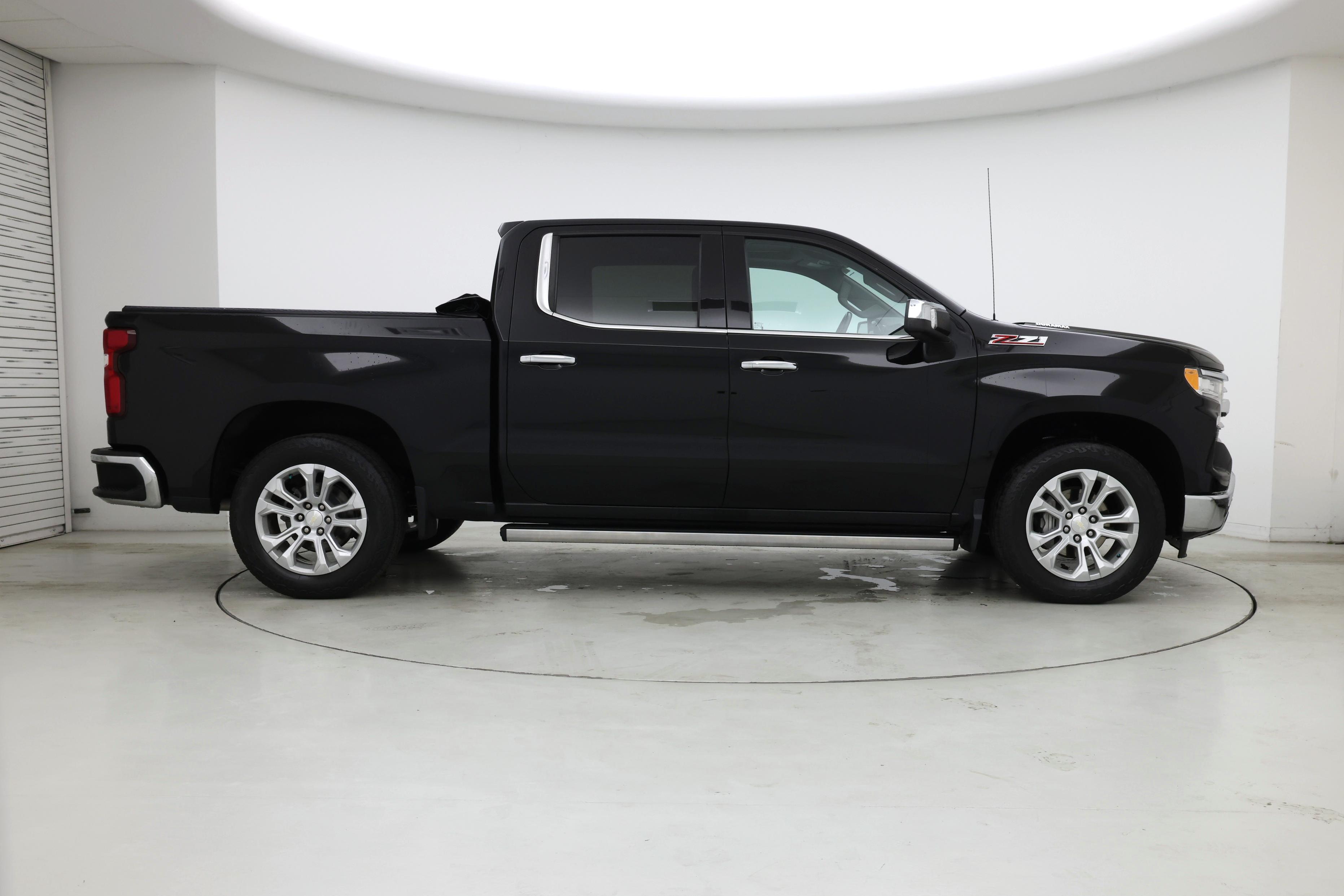 Thumbnail: 2022 Chevrolet Silverado 1500 - 7
