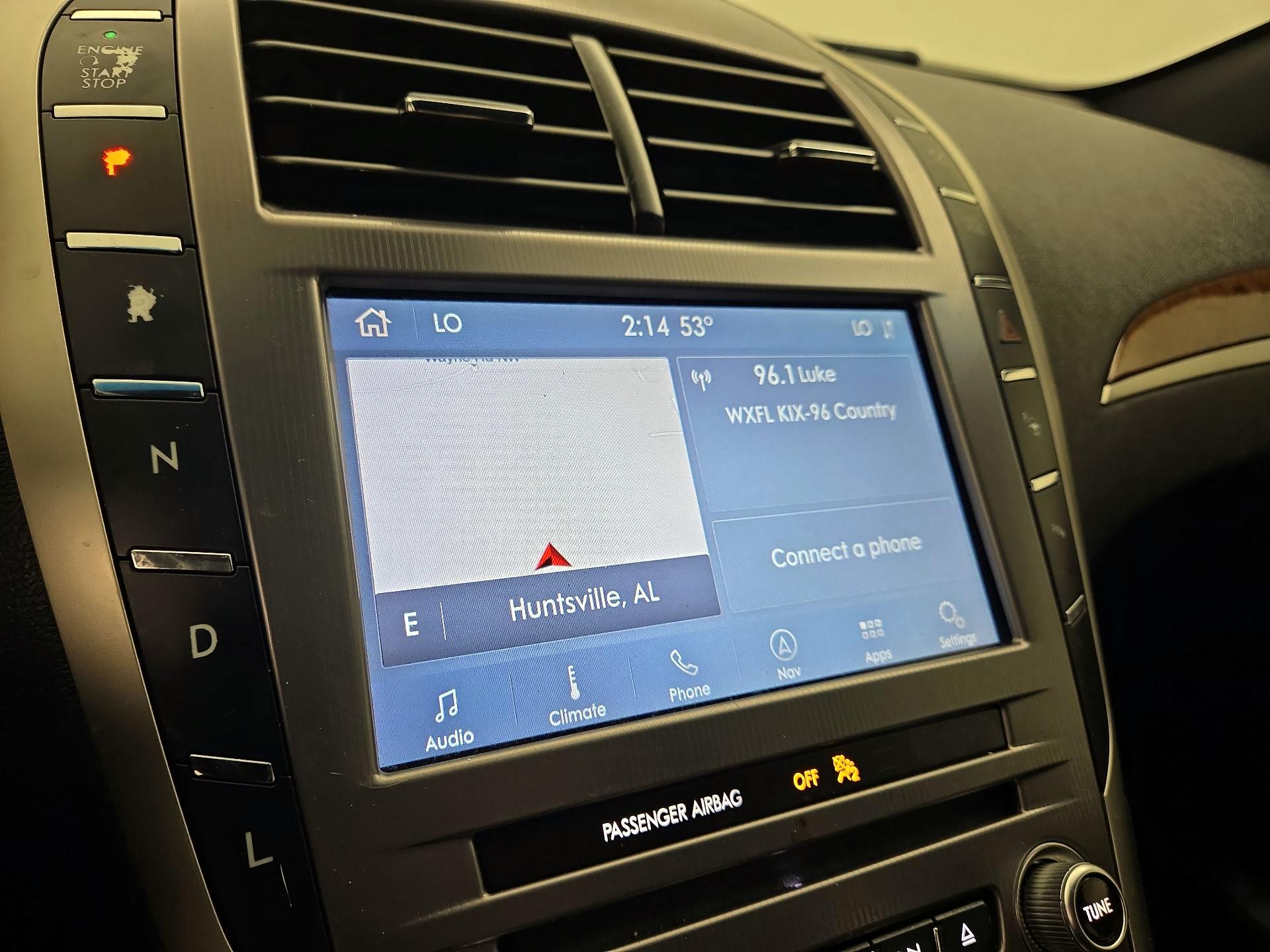Thumbnail: 2020 Lincoln MKZ - 16