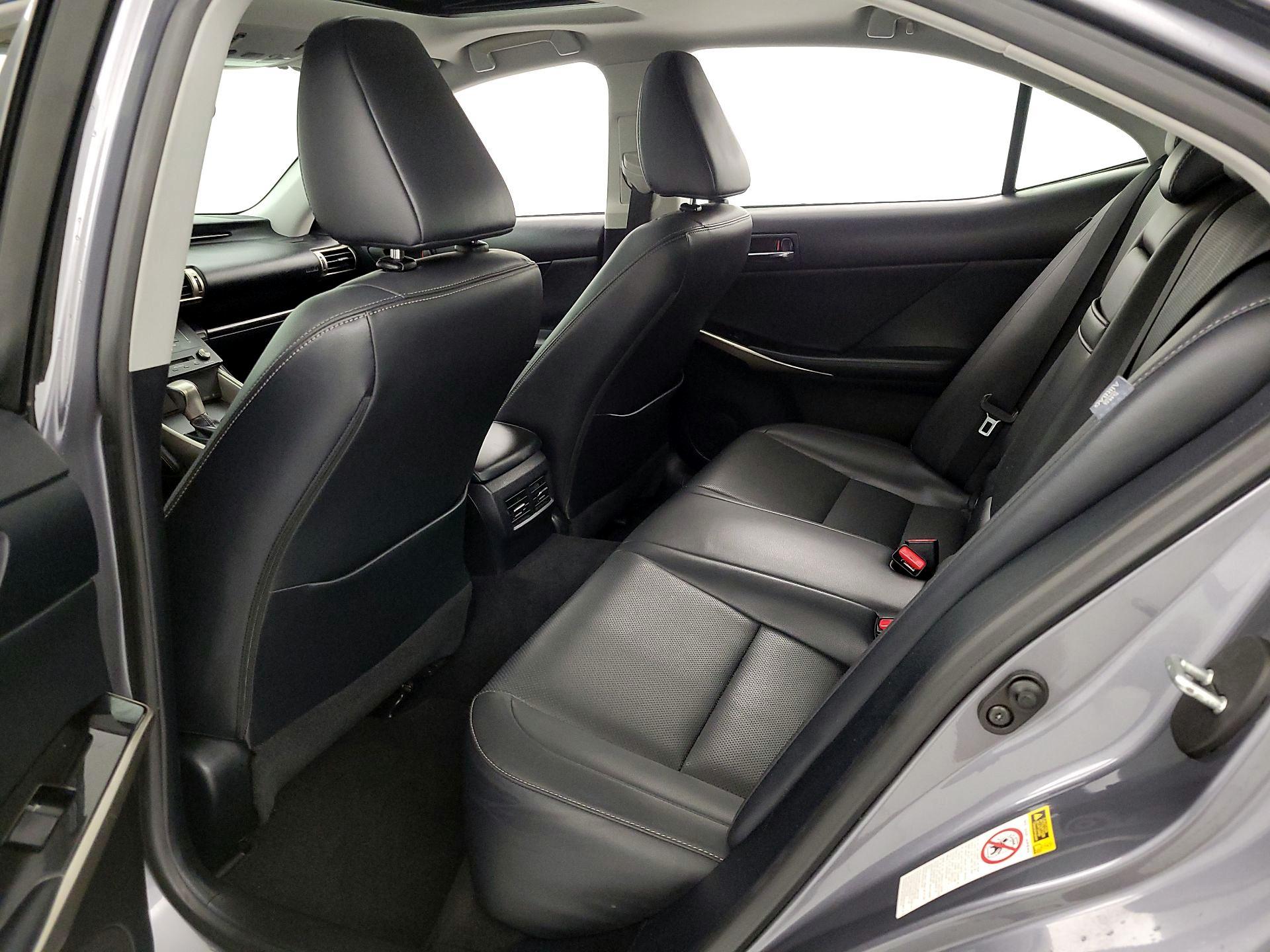 Thumbnail: 2015 Lexus IS - 20