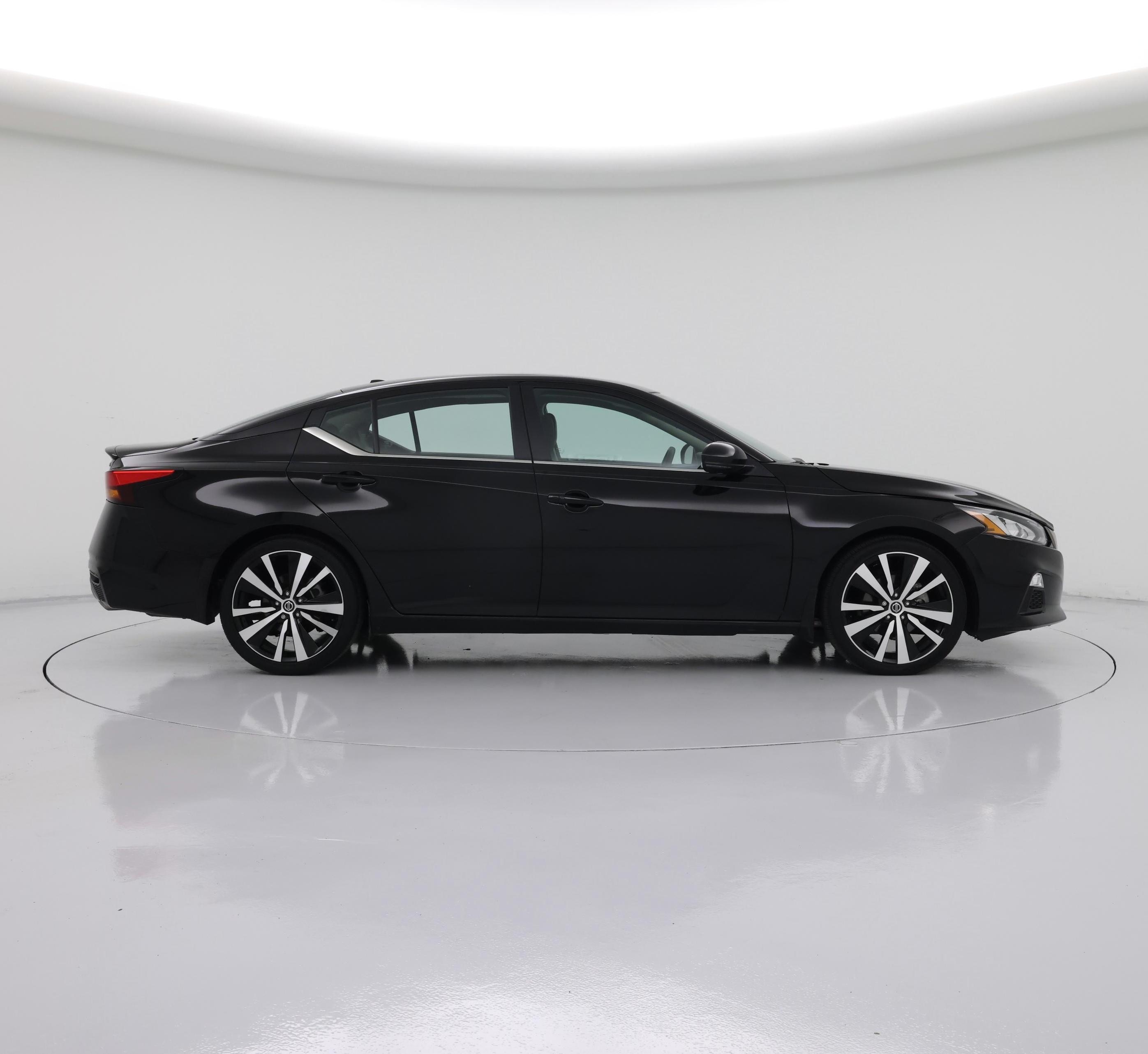 Thumbnail: 2020 Nissan Altima - 7