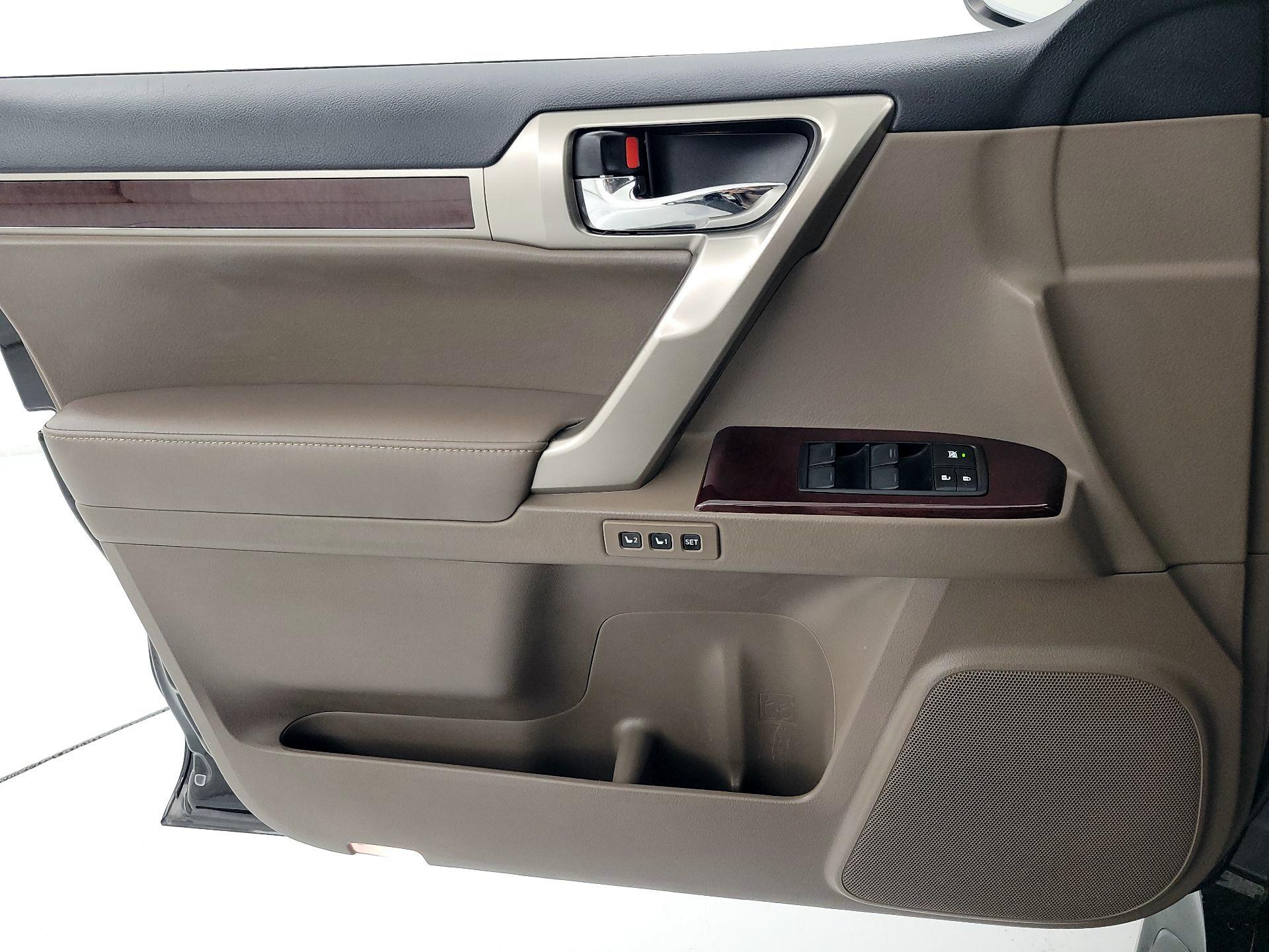 Thumbnail: 2018 Lexus GX - 12