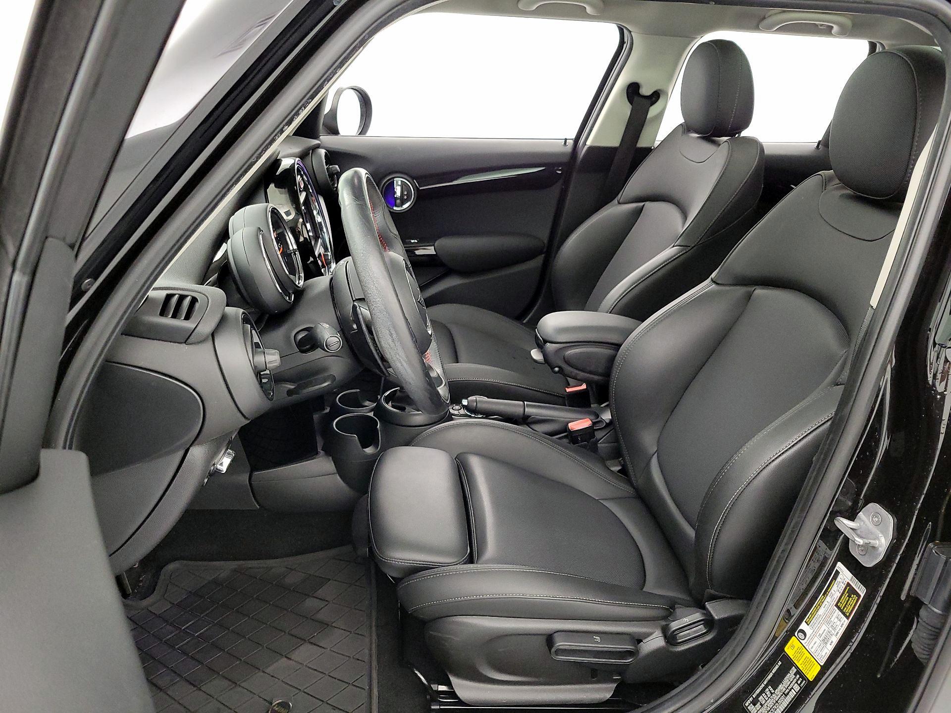 Thumbnail: 2019 MINI Cooper Hardtop - 9