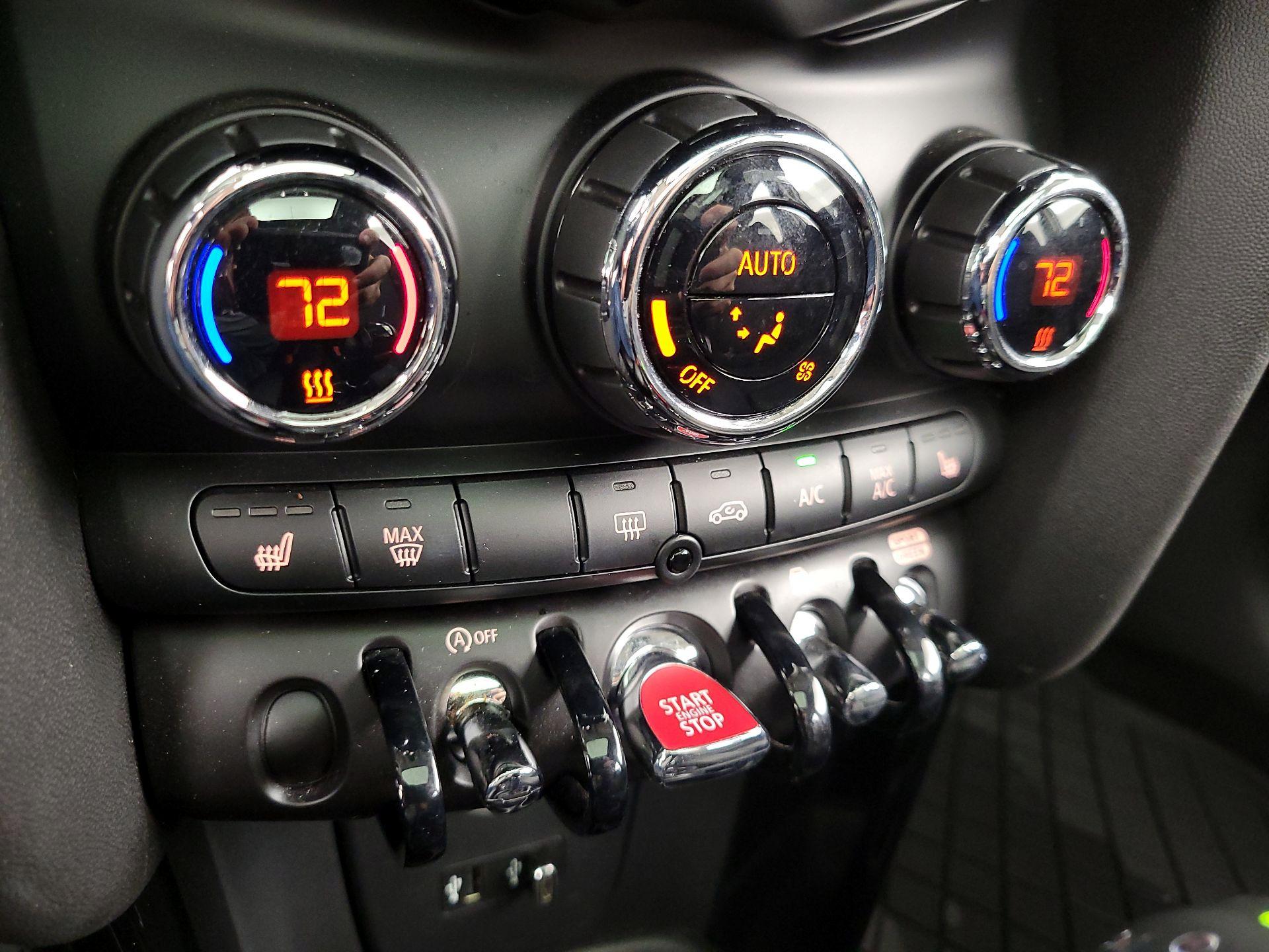 Thumbnail: 2019 MINI Cooper Hardtop - 14