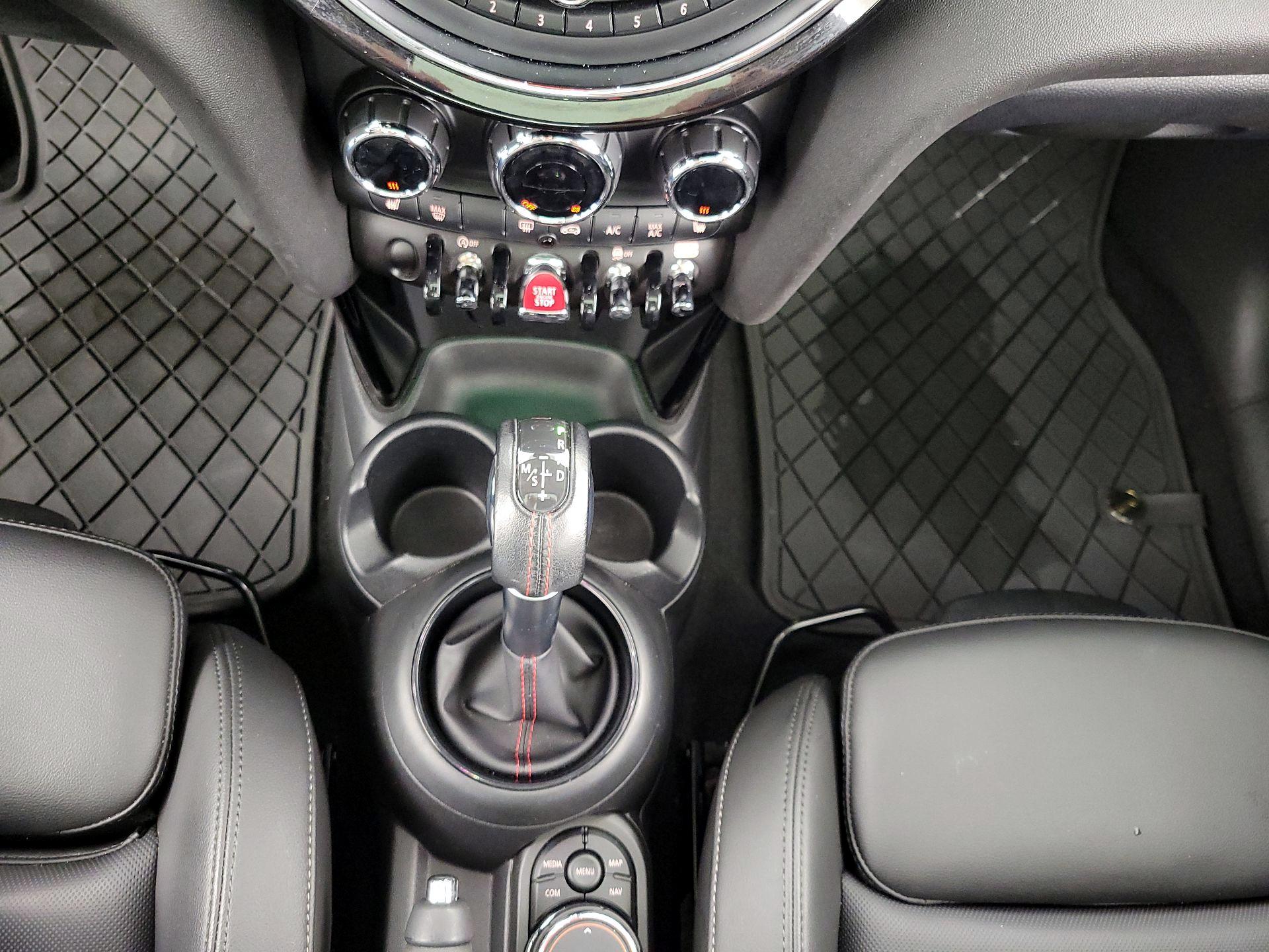 Thumbnail: 2019 MINI Cooper Hardtop - 15
