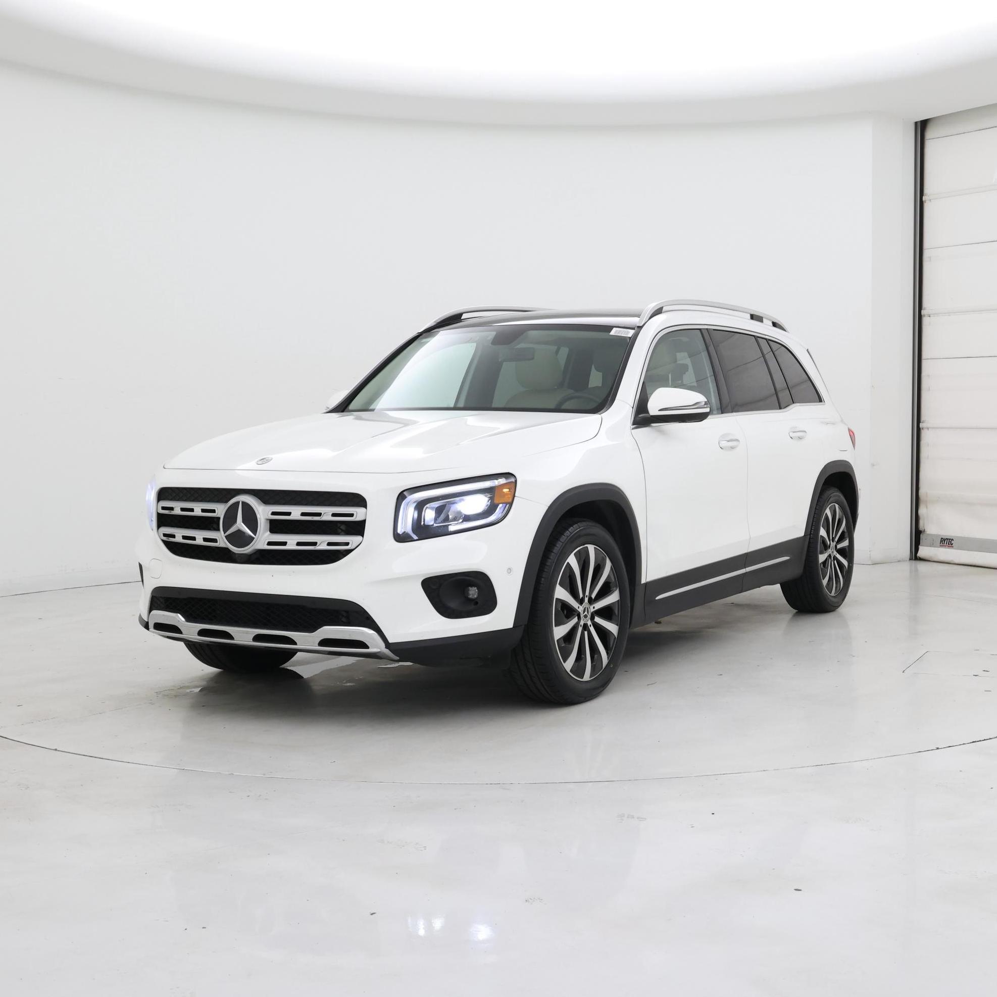 Thumbnail: 2022 Mercedes-Benz GLB - 4