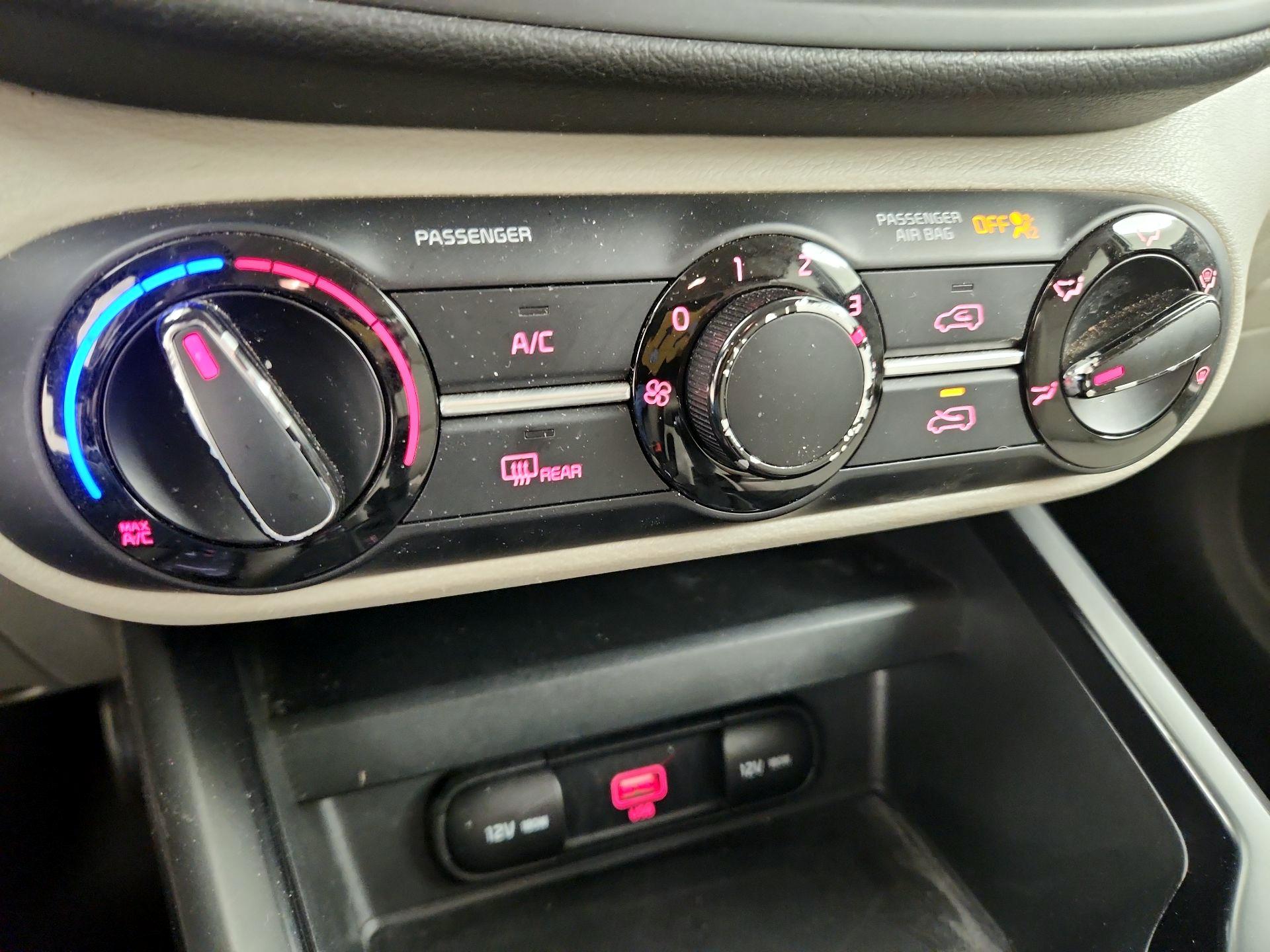 Thumbnail: 2021 Kia Soul - 16