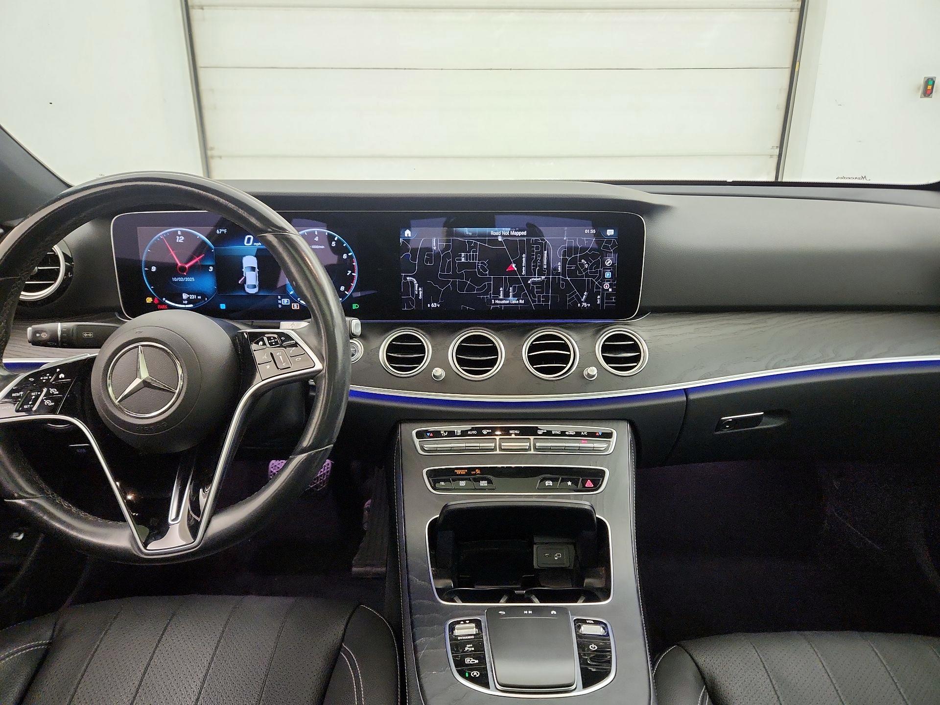 Thumbnail: 2022 Mercedes-Benz E-Class - 9