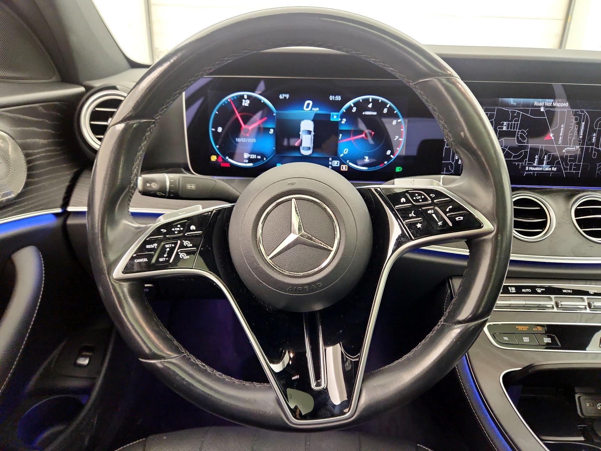 Thumbnail: 2022 Mercedes-Benz E-Class - 10