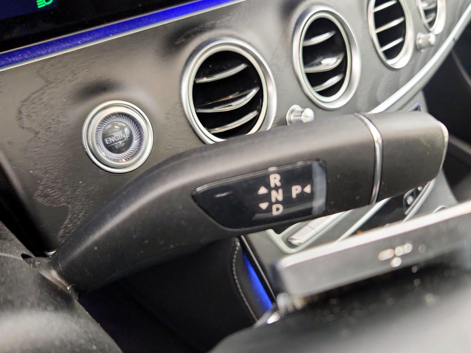 Thumbnail: 2022 Mercedes-Benz E-Class - 18
