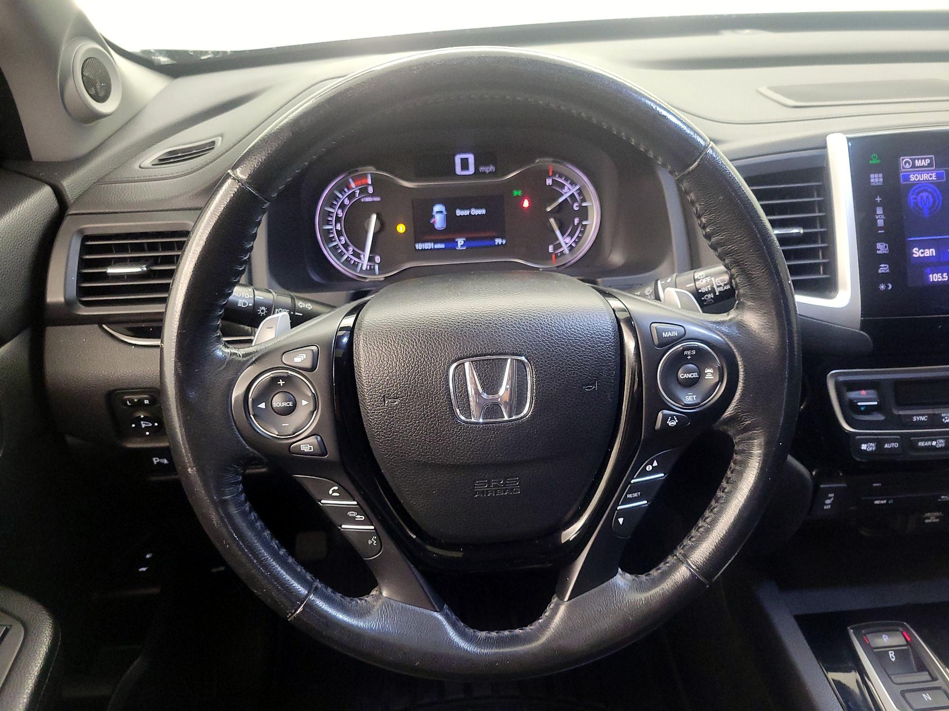 Thumbnail: 2016 Honda Pilot - 10
