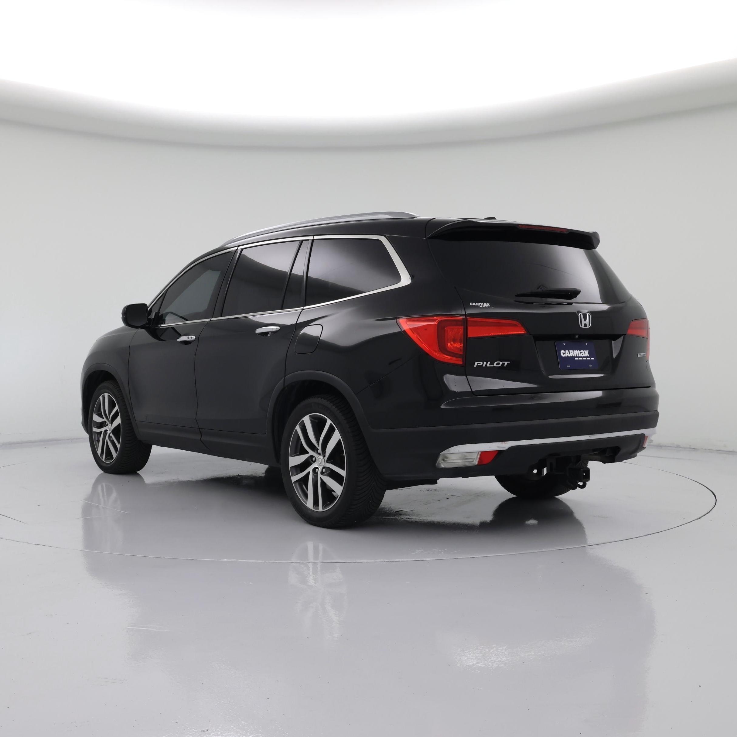 Thumbnail: 2016 Honda Pilot - 2