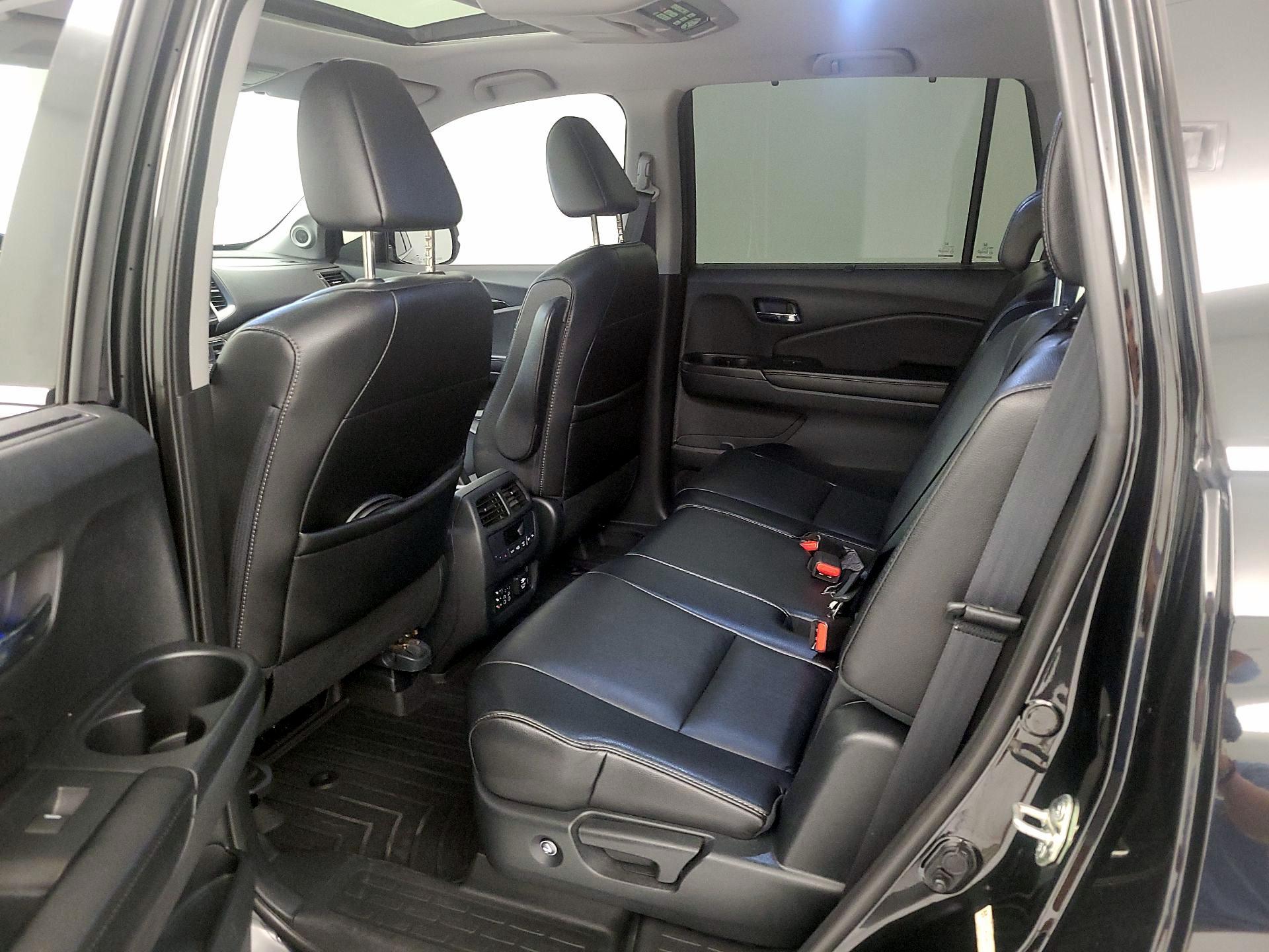 Thumbnail: 2016 Honda Pilot - 20