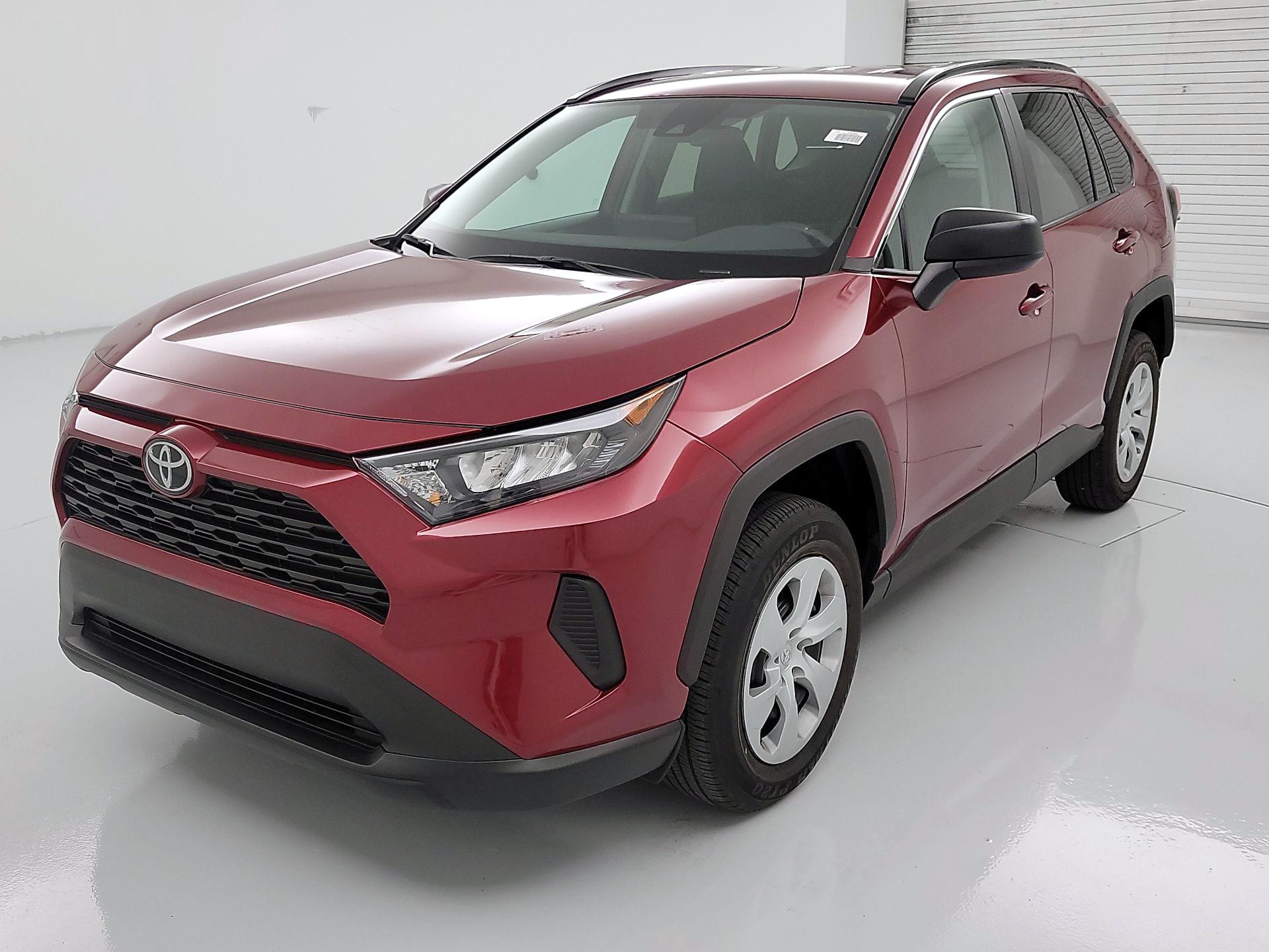 Thumbnail: 2021 Toyota RAV4 - 3