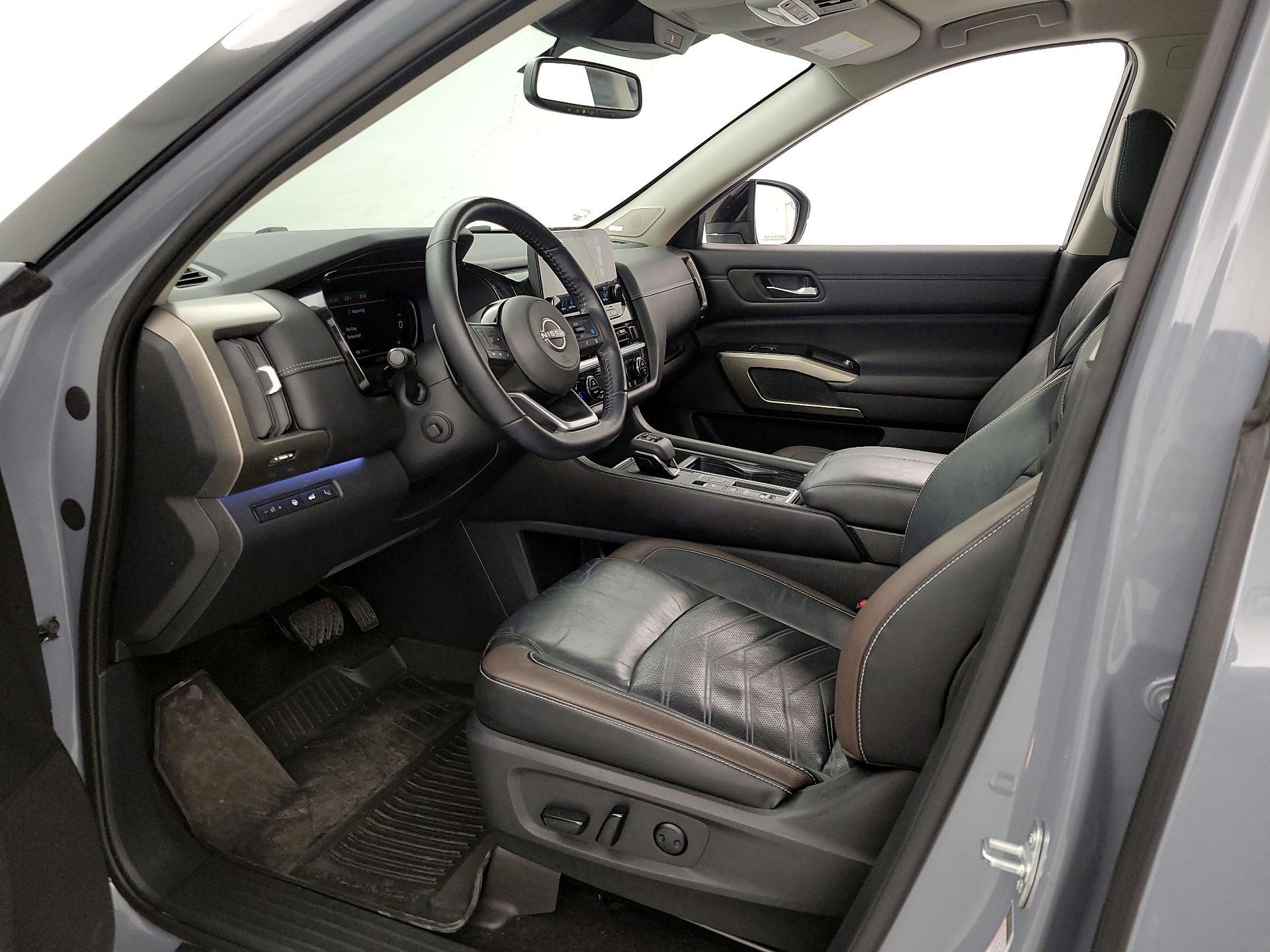 Thumbnail: 2022 Nissan Pathfinder - 11