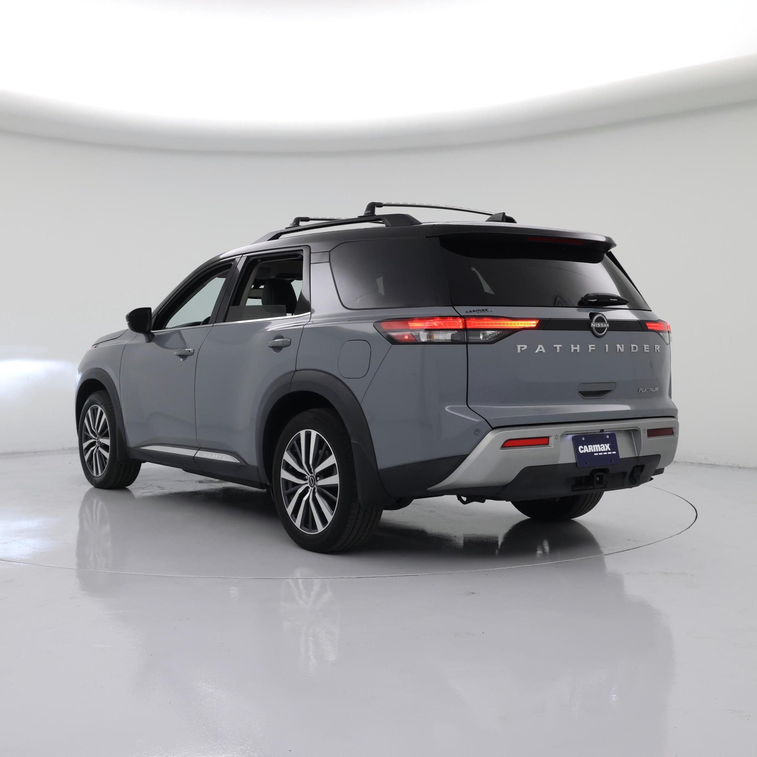 Thumbnail: 2022 Nissan Pathfinder - 2