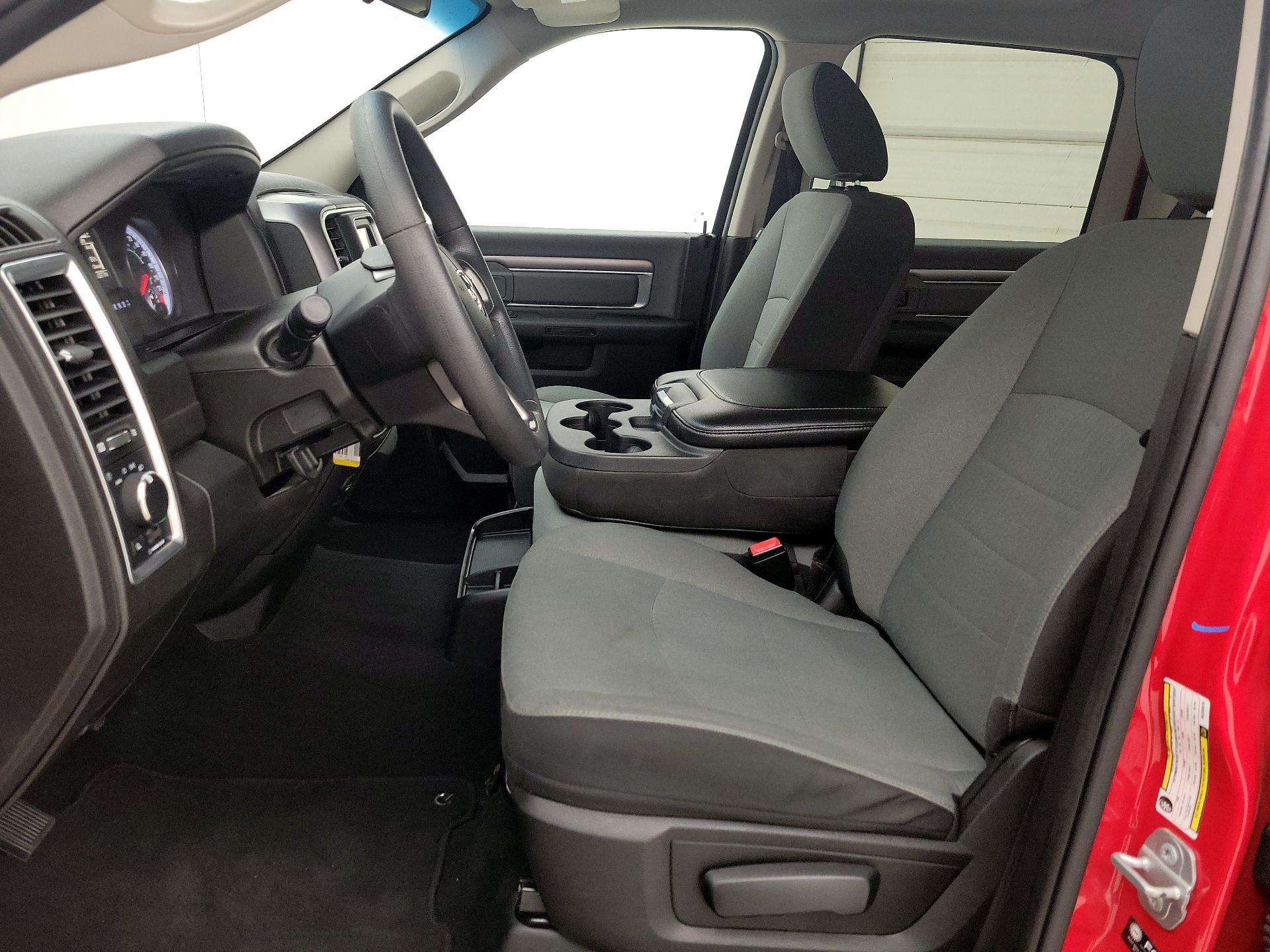 Thumbnail: 2022 RAM 1500 Classic - 11