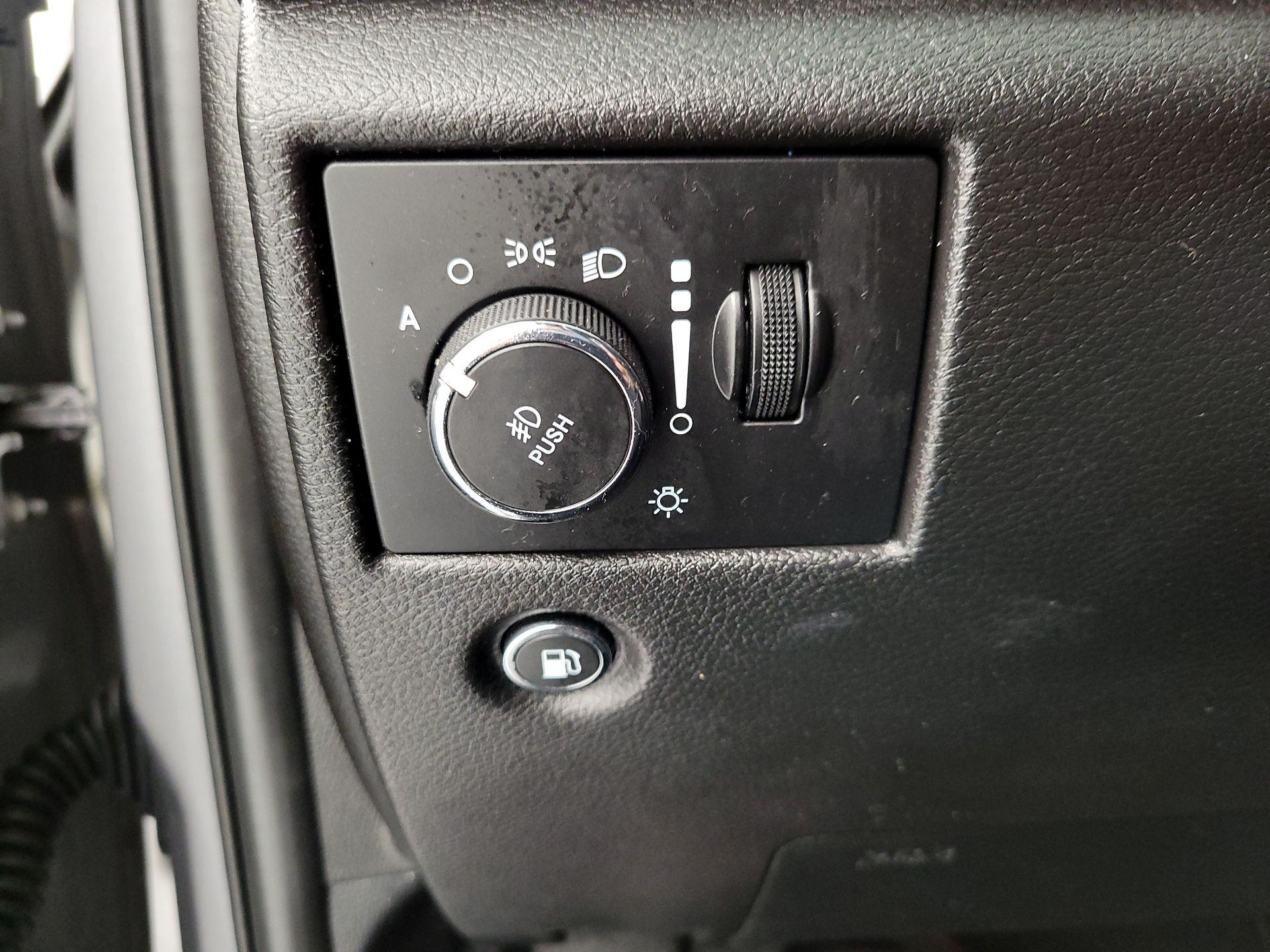 Thumbnail: 2021 Jeep Grand Cherokee - 11
