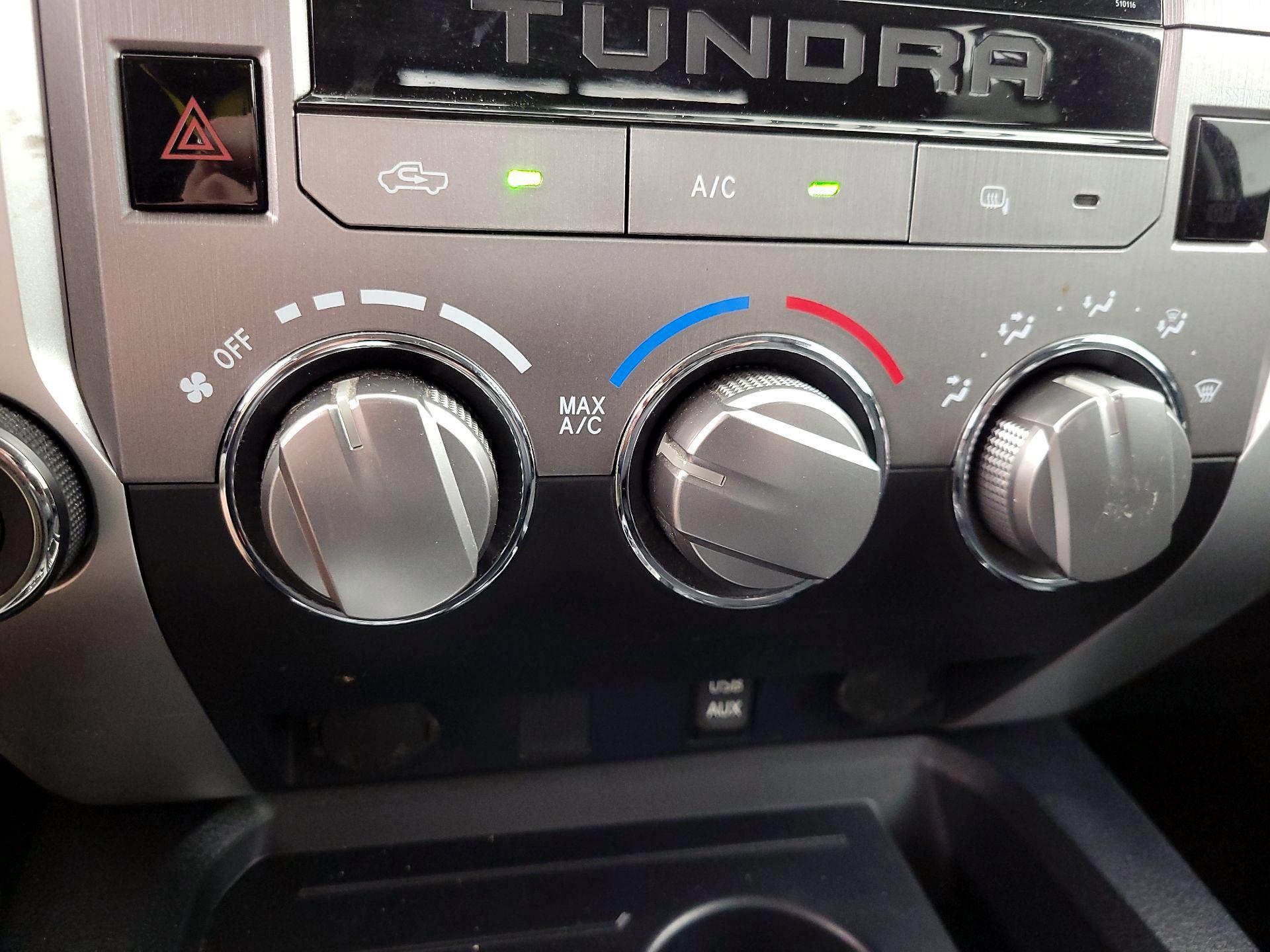 Thumbnail: 2016 Toyota Tundra - 16