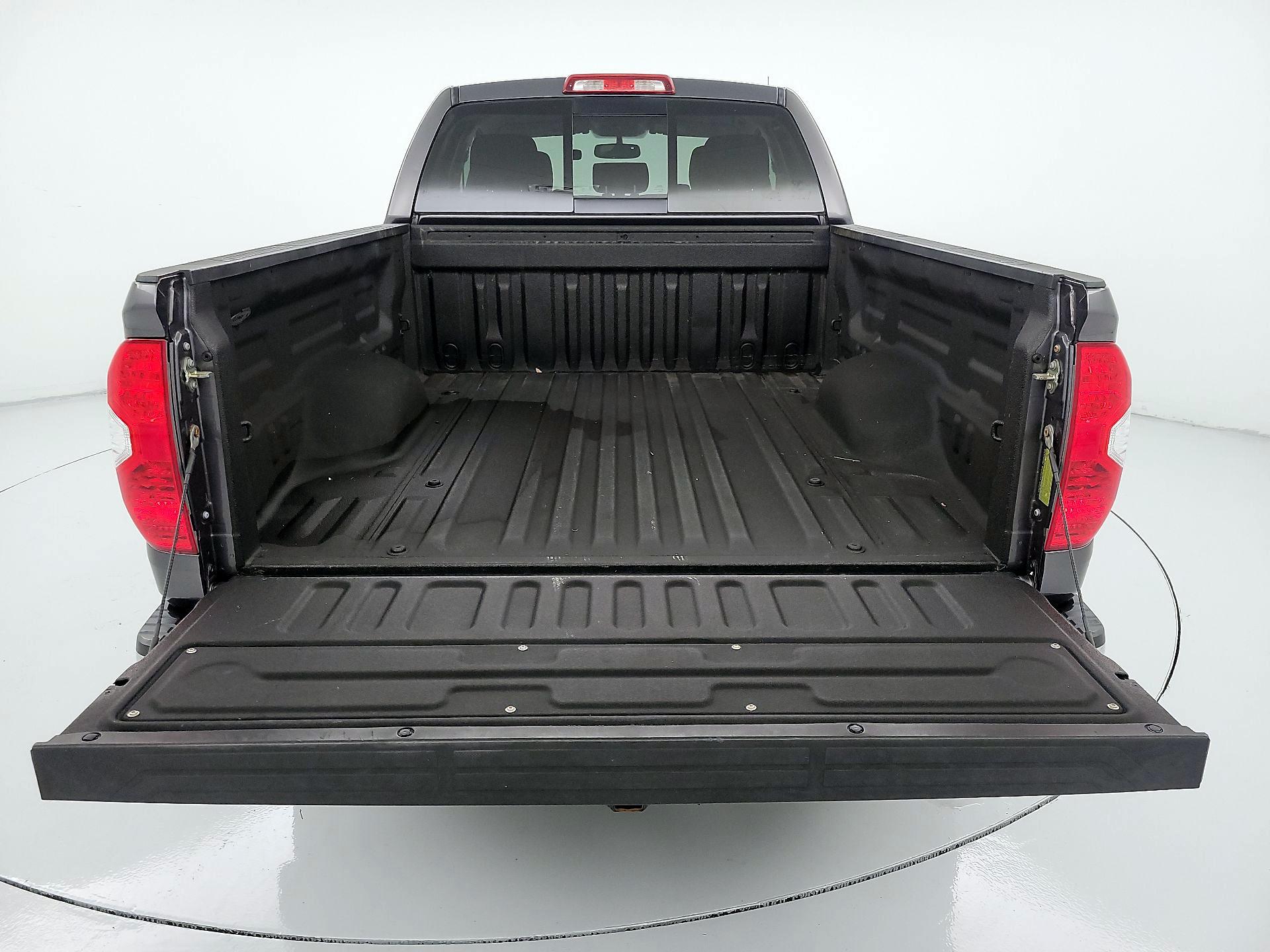 Thumbnail: 2016 Toyota Tundra - 20