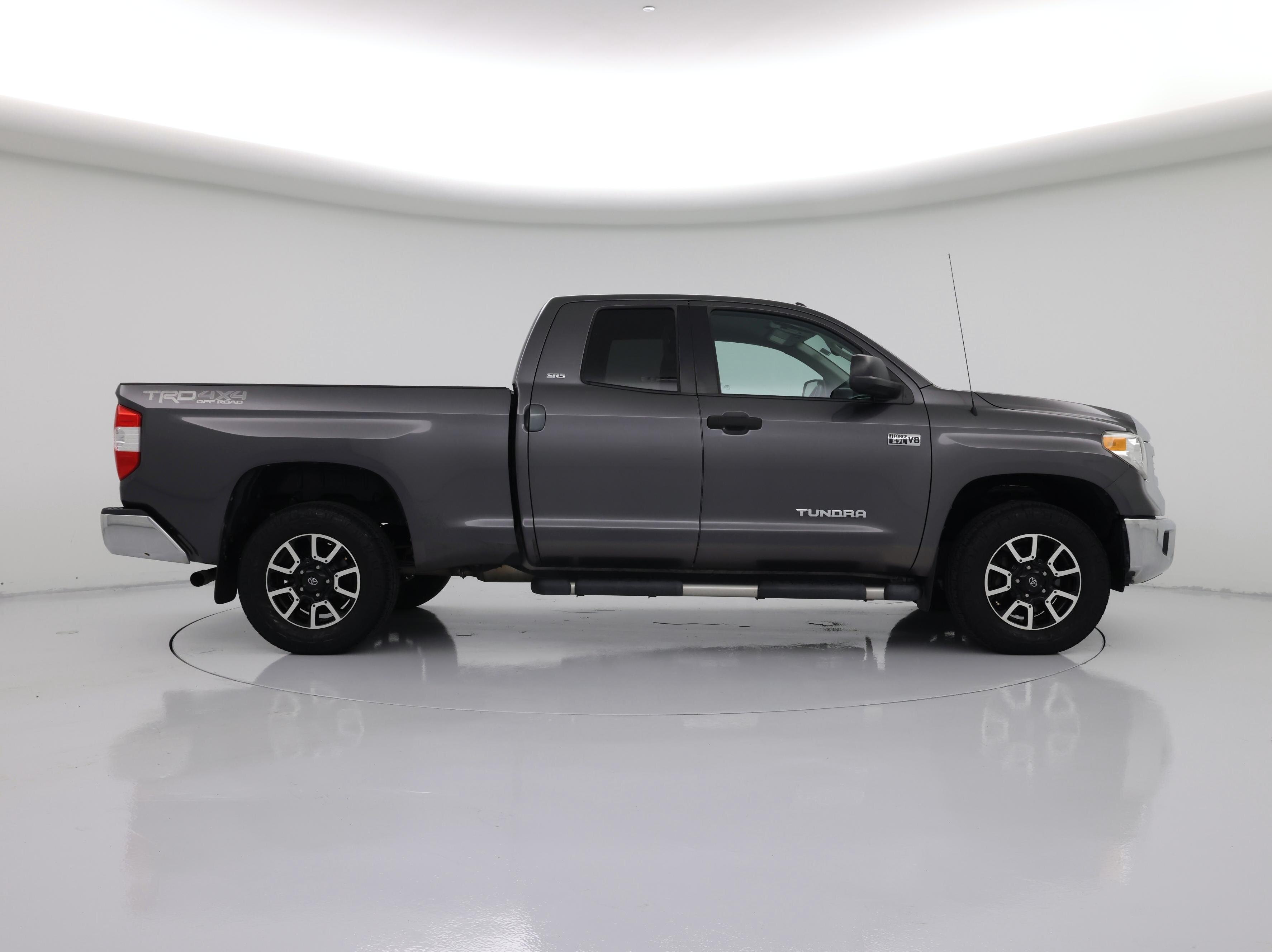 Thumbnail: 2016 Toyota Tundra - 7