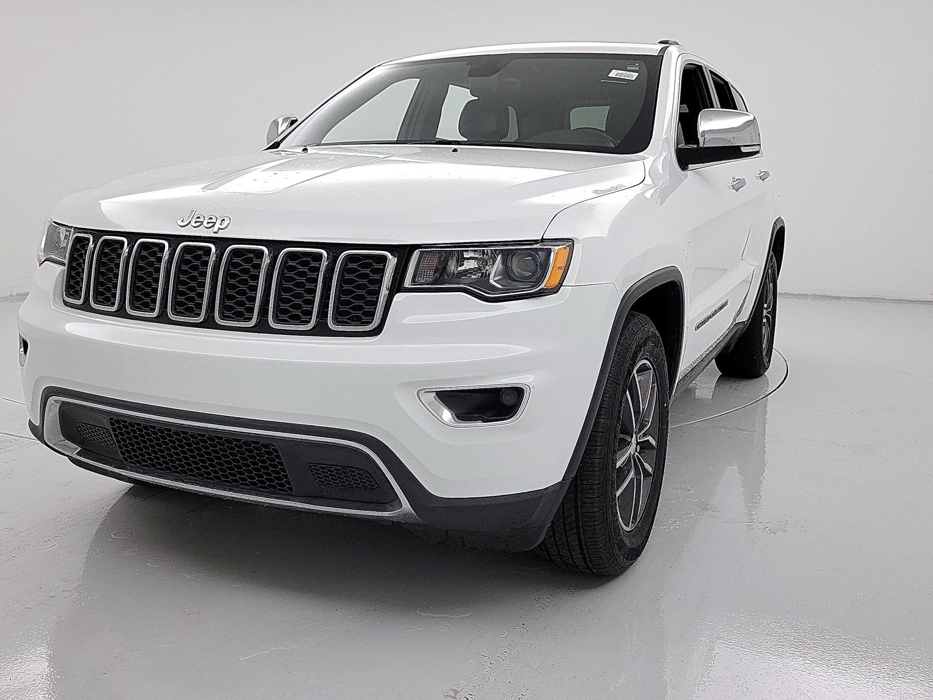 Thumbnail: 2018 Jeep Grand Cherokee - 3