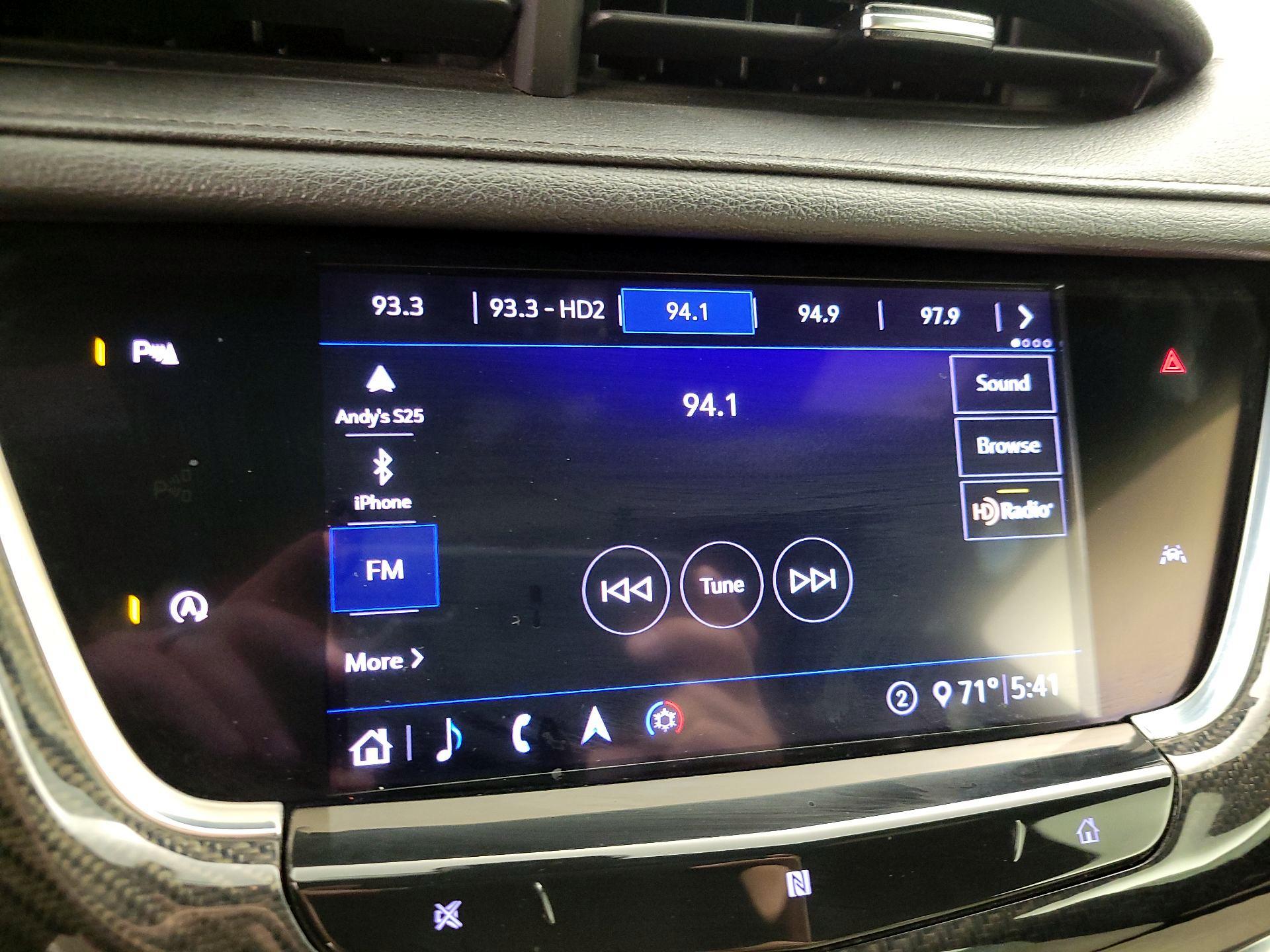 Thumbnail: 2020 Cadillac XT6 - 16