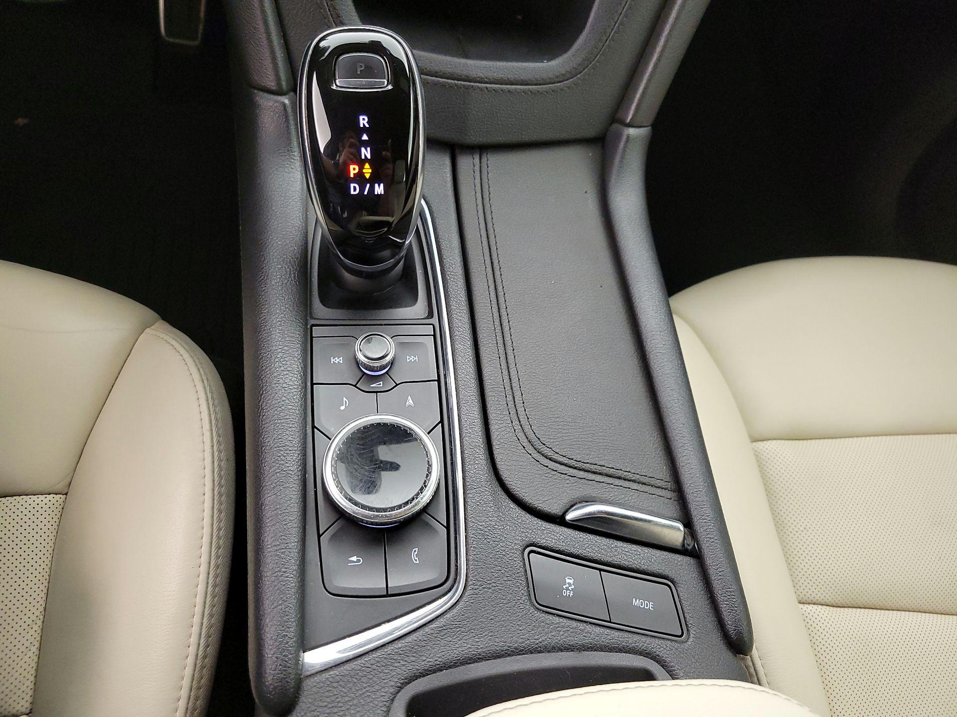 Thumbnail: 2020 Cadillac XT6 - 18