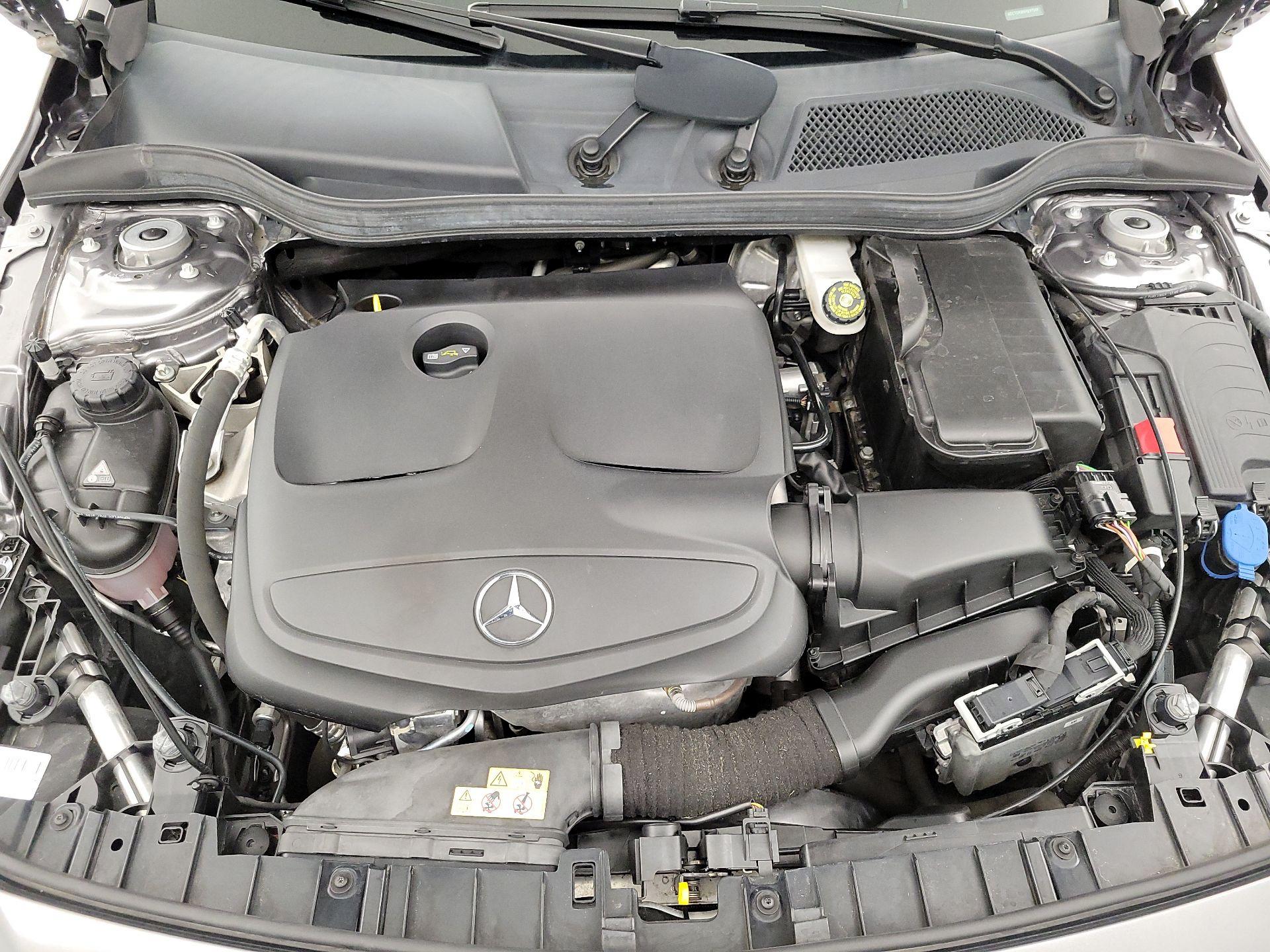 Thumbnail: 2017 Mercedes-Benz GLA - 20