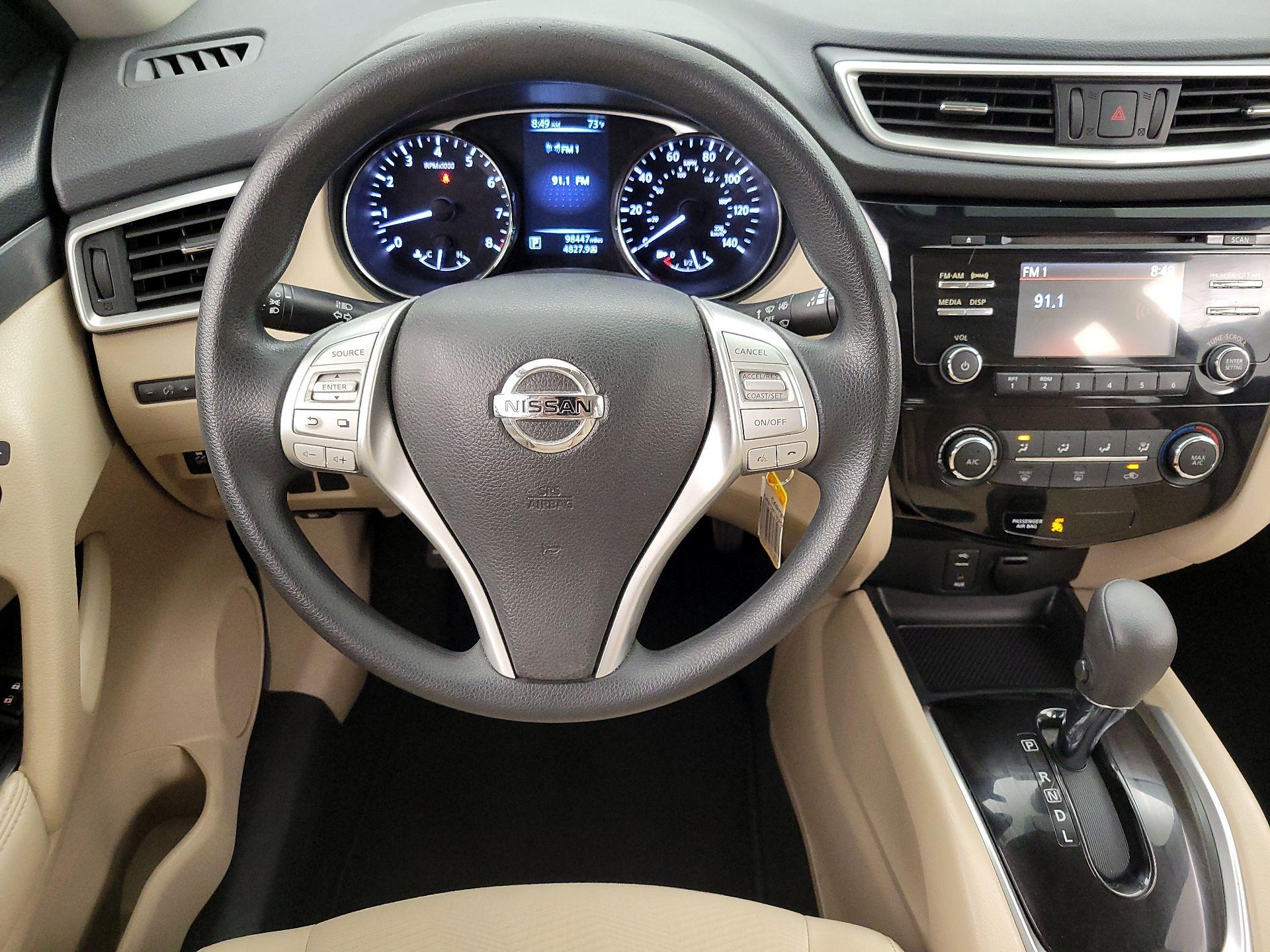 Thumbnail: 2016 Nissan Rogue - 10