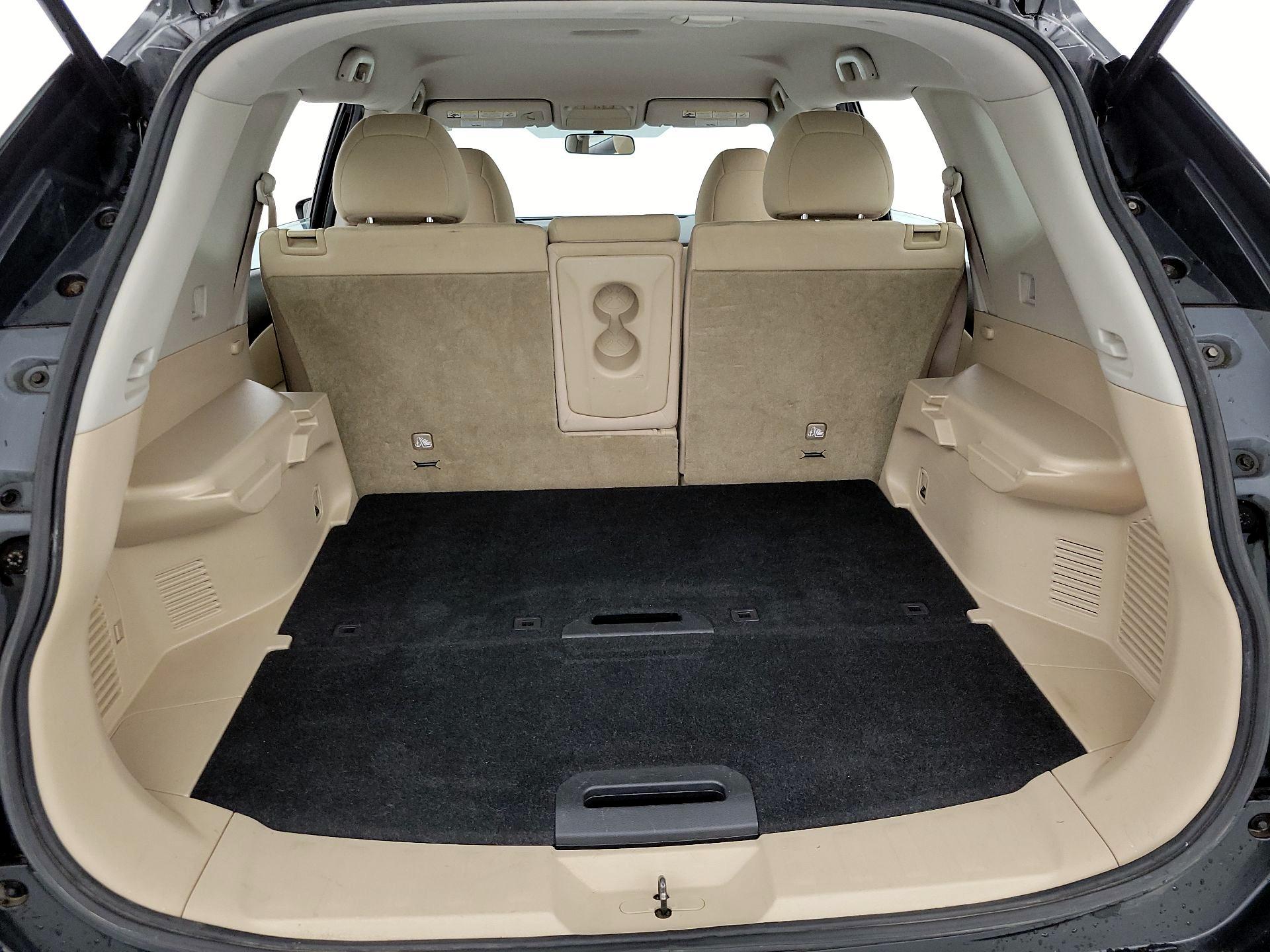 Thumbnail: 2016 Nissan Rogue - 20