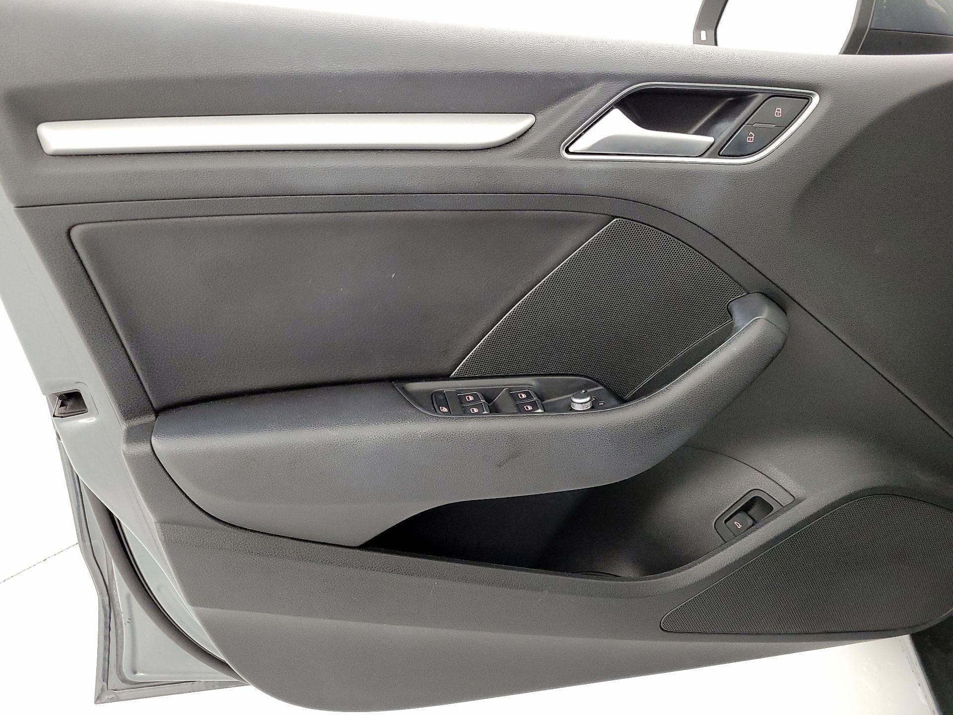 Thumbnail: 2016 Audi A3 - 12