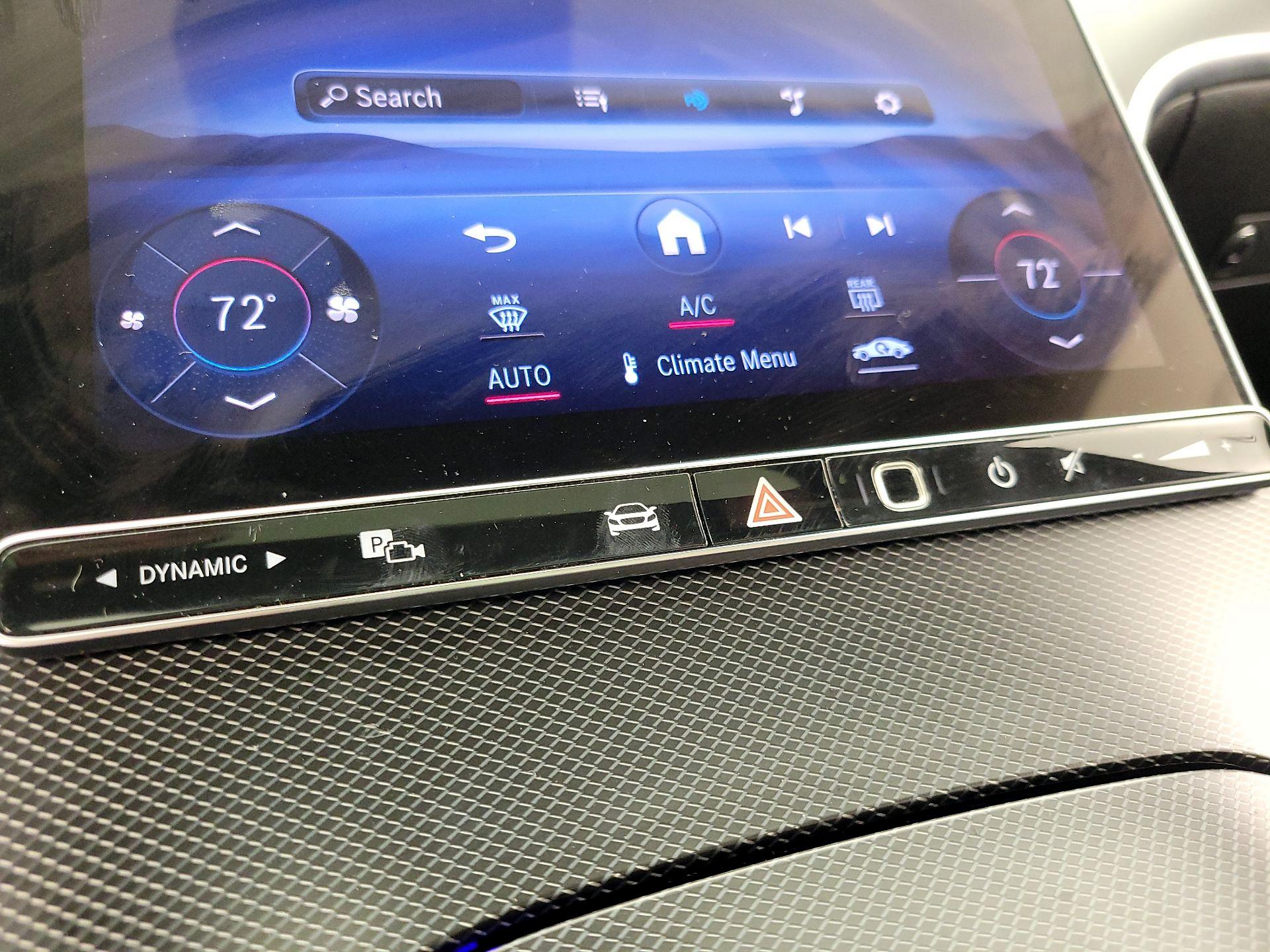 Thumbnail: 2024 Mercedes-Benz C-Class - 16