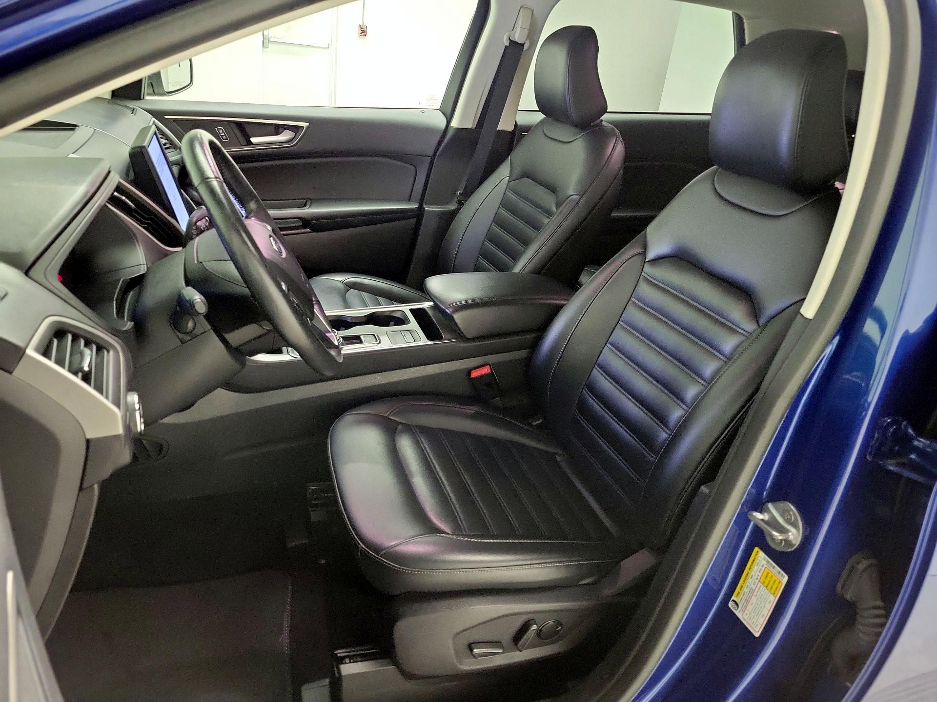Thumbnail: 2022 Ford Edge - 11