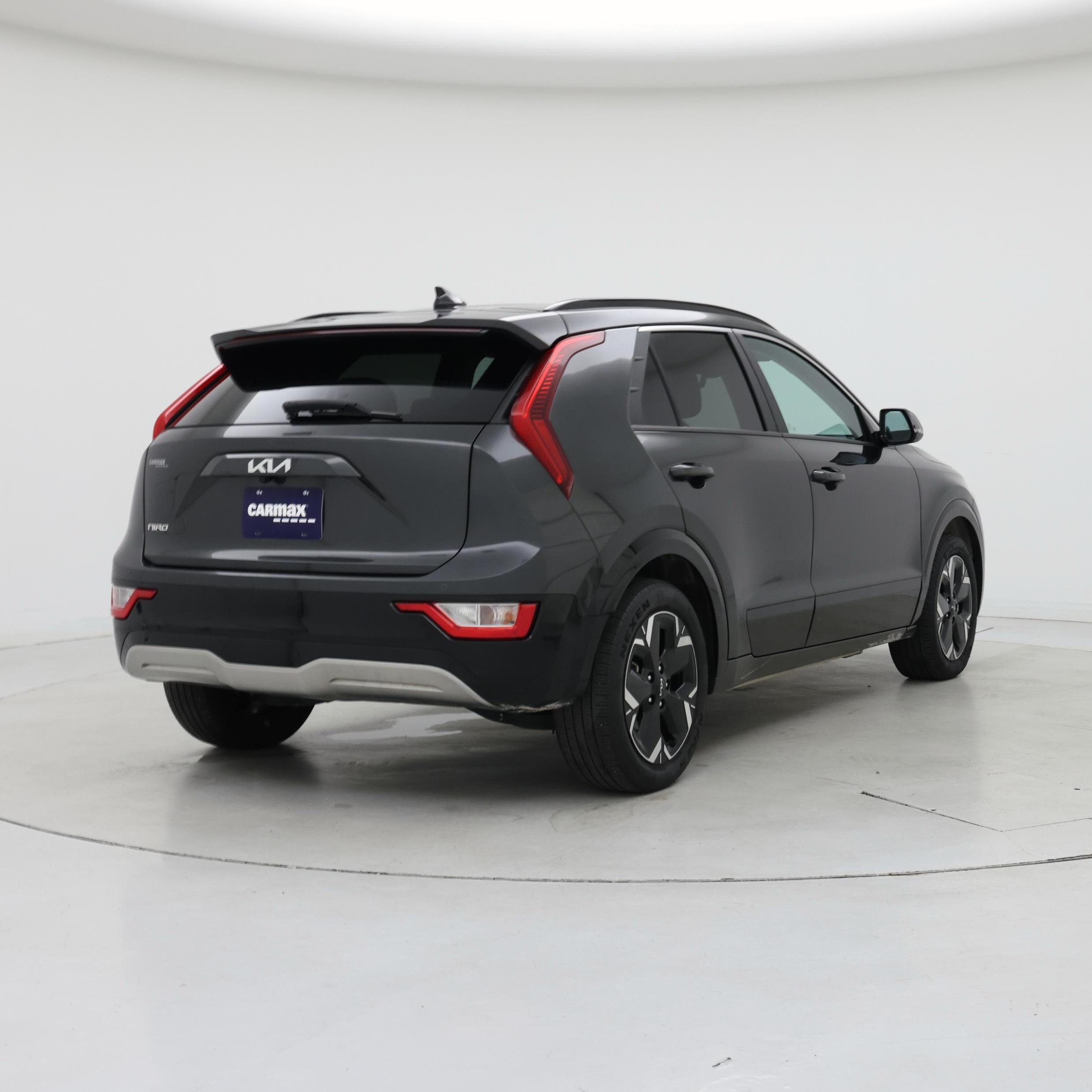 Thumbnail: 2023 Kia Niro - 8