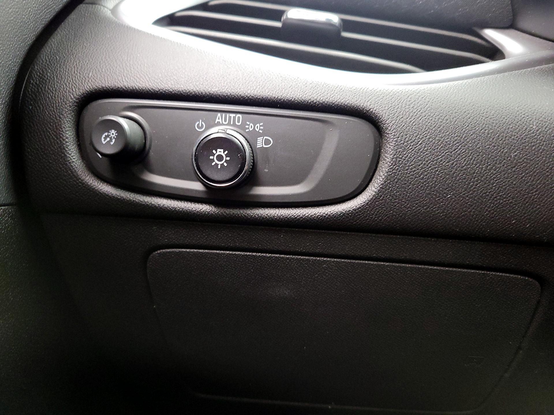 Thumbnail: 2023 Chevrolet Malibu - 13