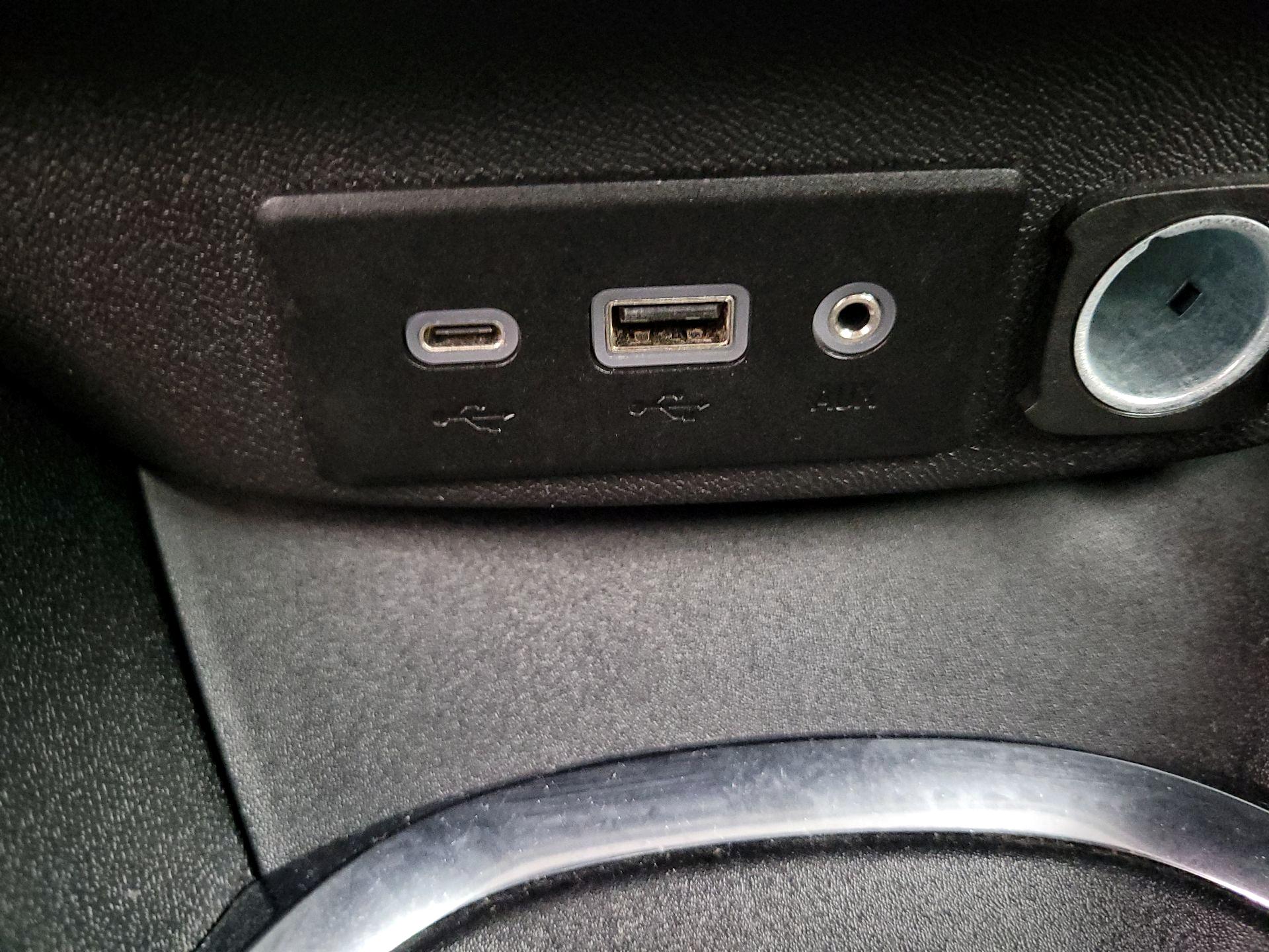 Thumbnail: 2023 Chevrolet Malibu - 18