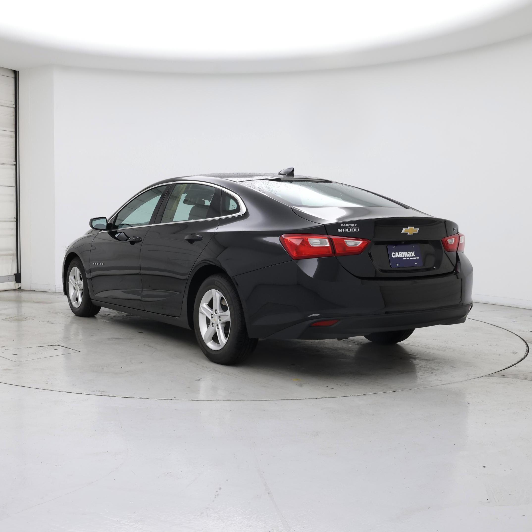 Thumbnail: 2023 Chevrolet Malibu - 2