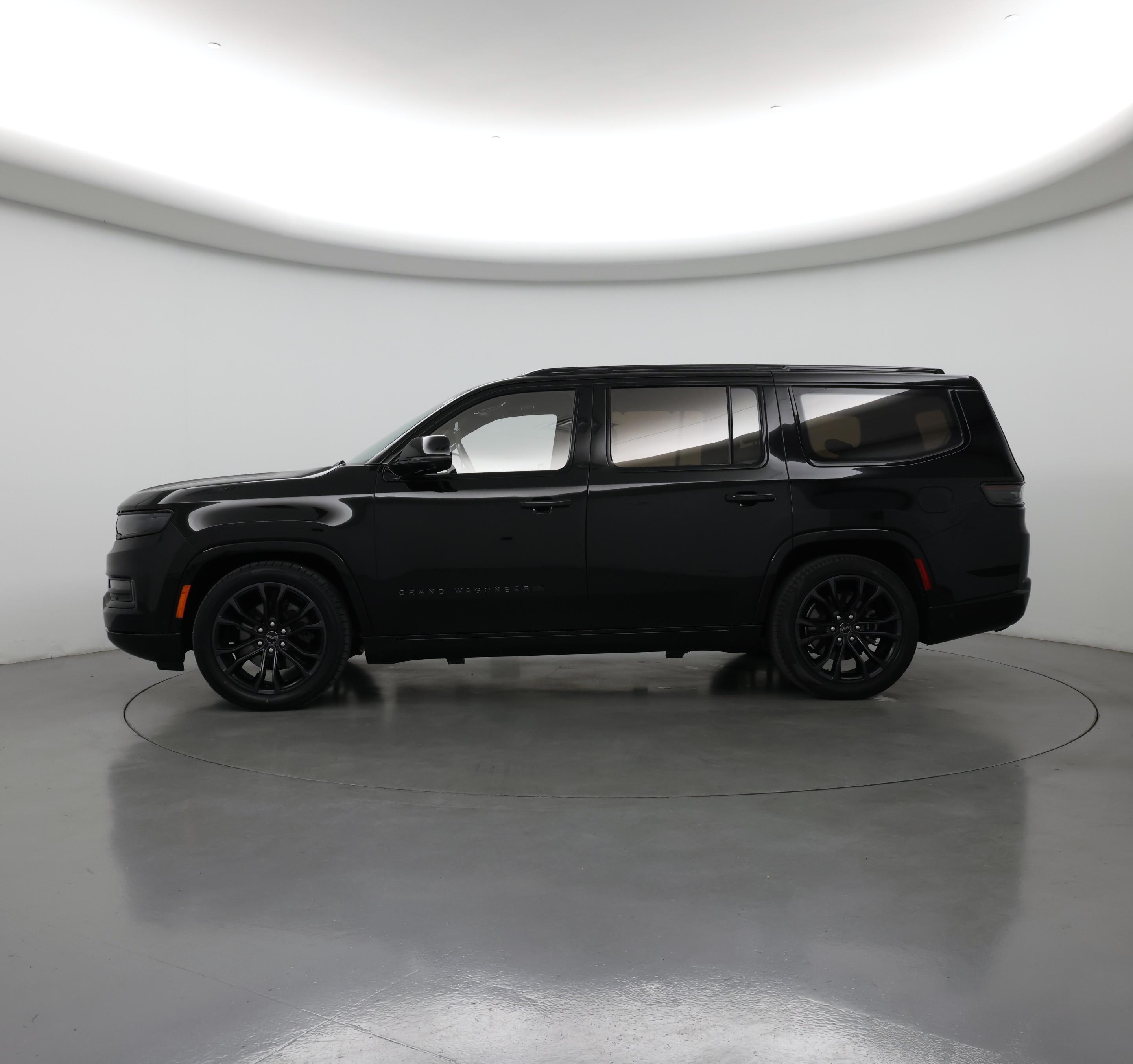 Thumbnail: 2023 Jeep Grand Wagoneer - 3