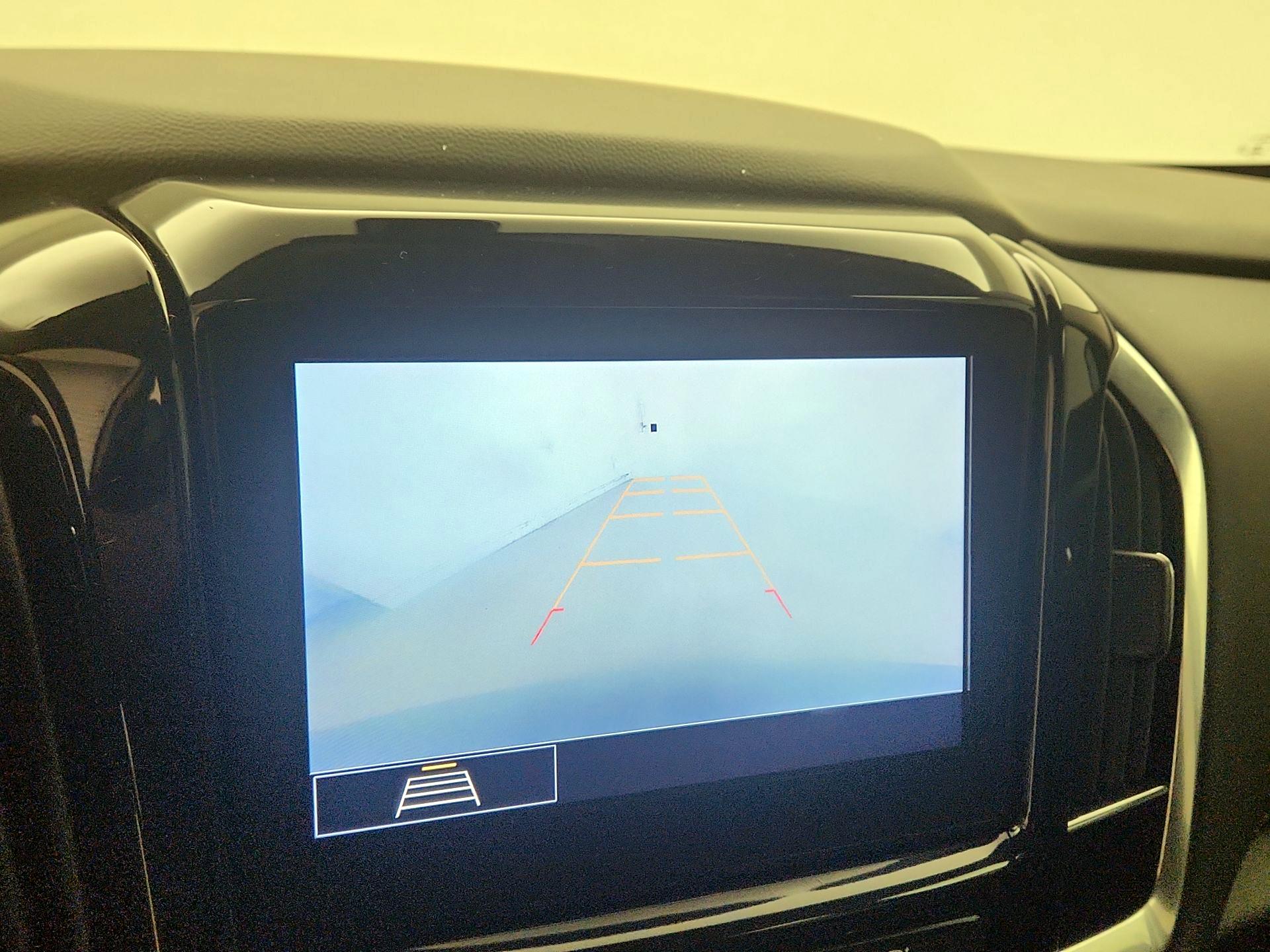 Thumbnail: 2021 Chevrolet Traverse - 14