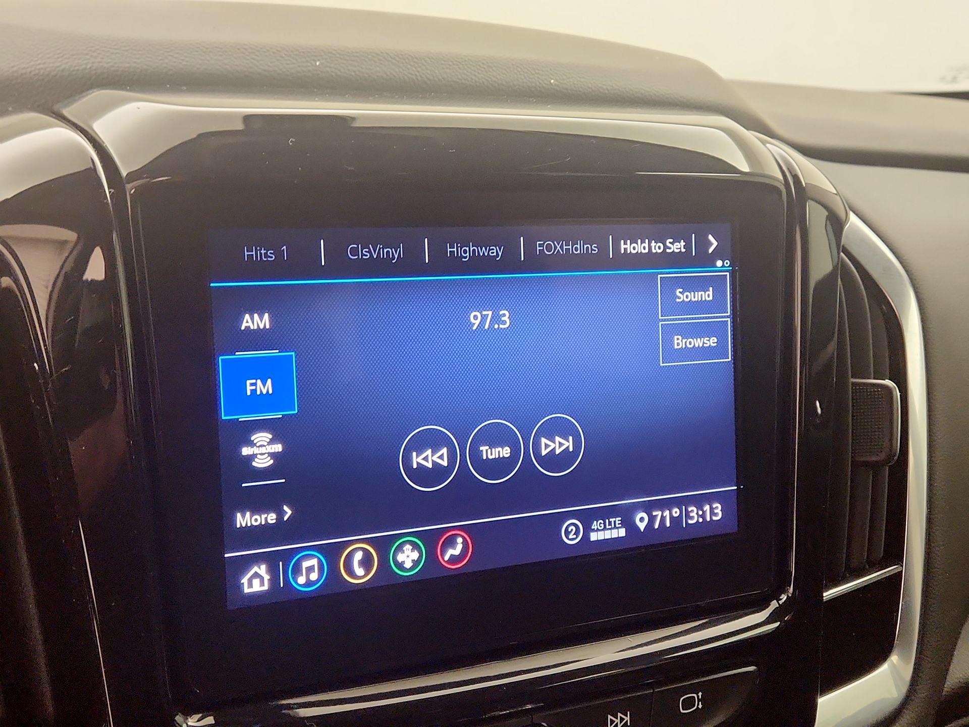 Thumbnail: 2021 Chevrolet Traverse - 15