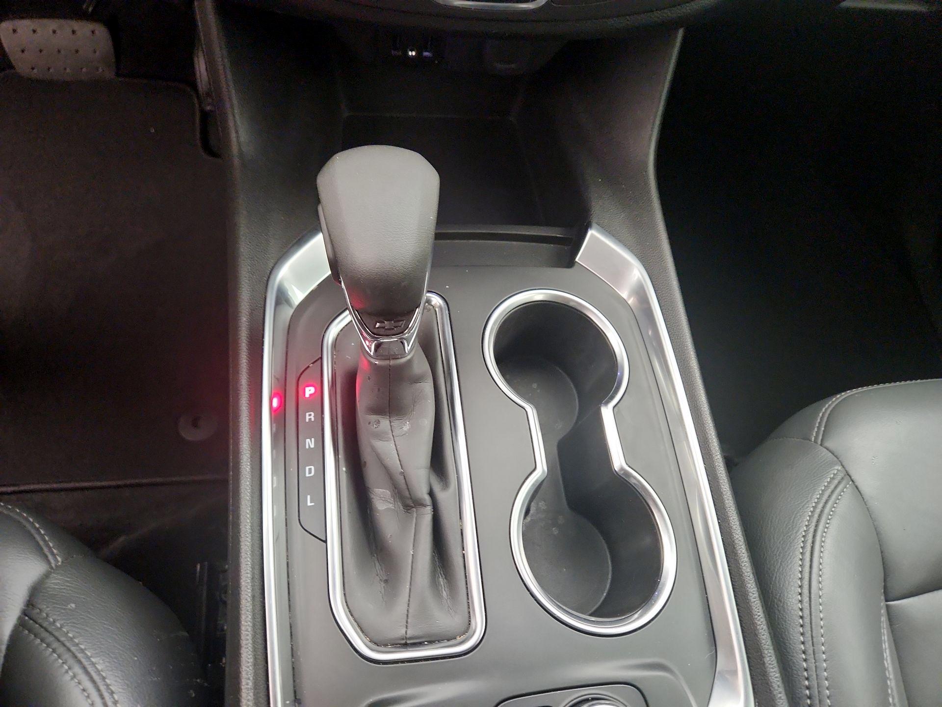 Thumbnail: 2021 Chevrolet Traverse - 17