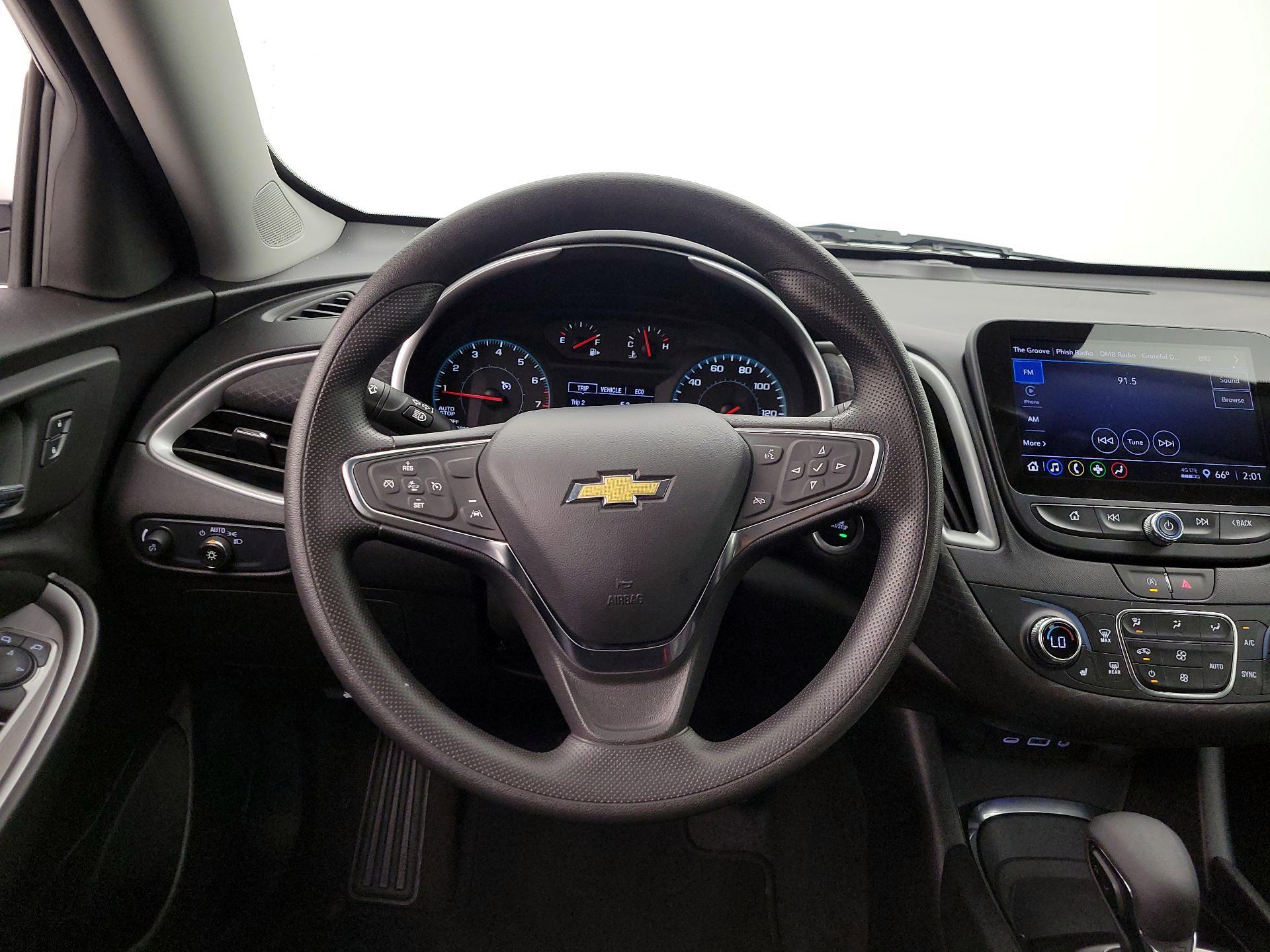 Thumbnail: 2024 Chevrolet Malibu - 10