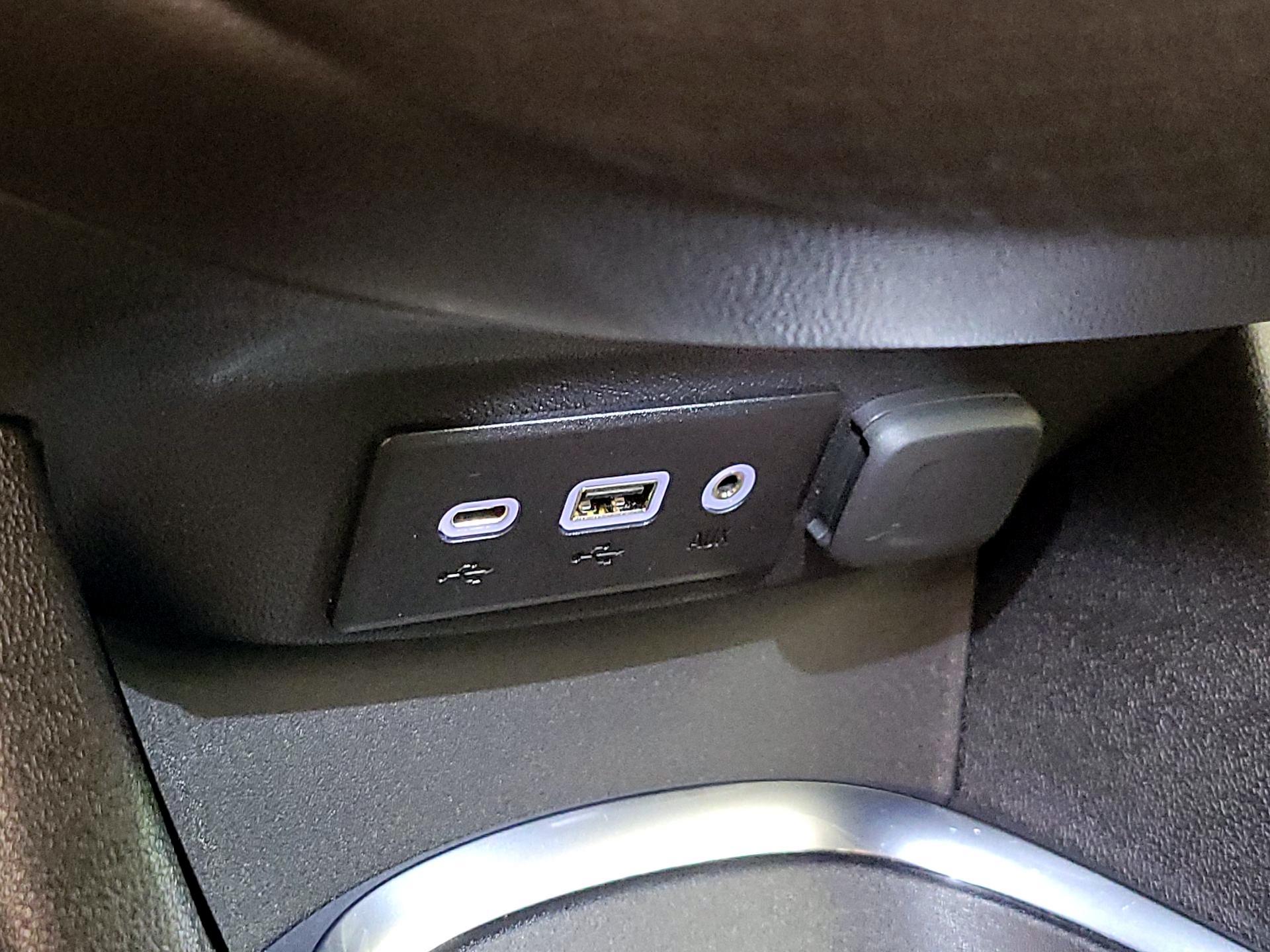 Thumbnail: 2024 Chevrolet Malibu - 18