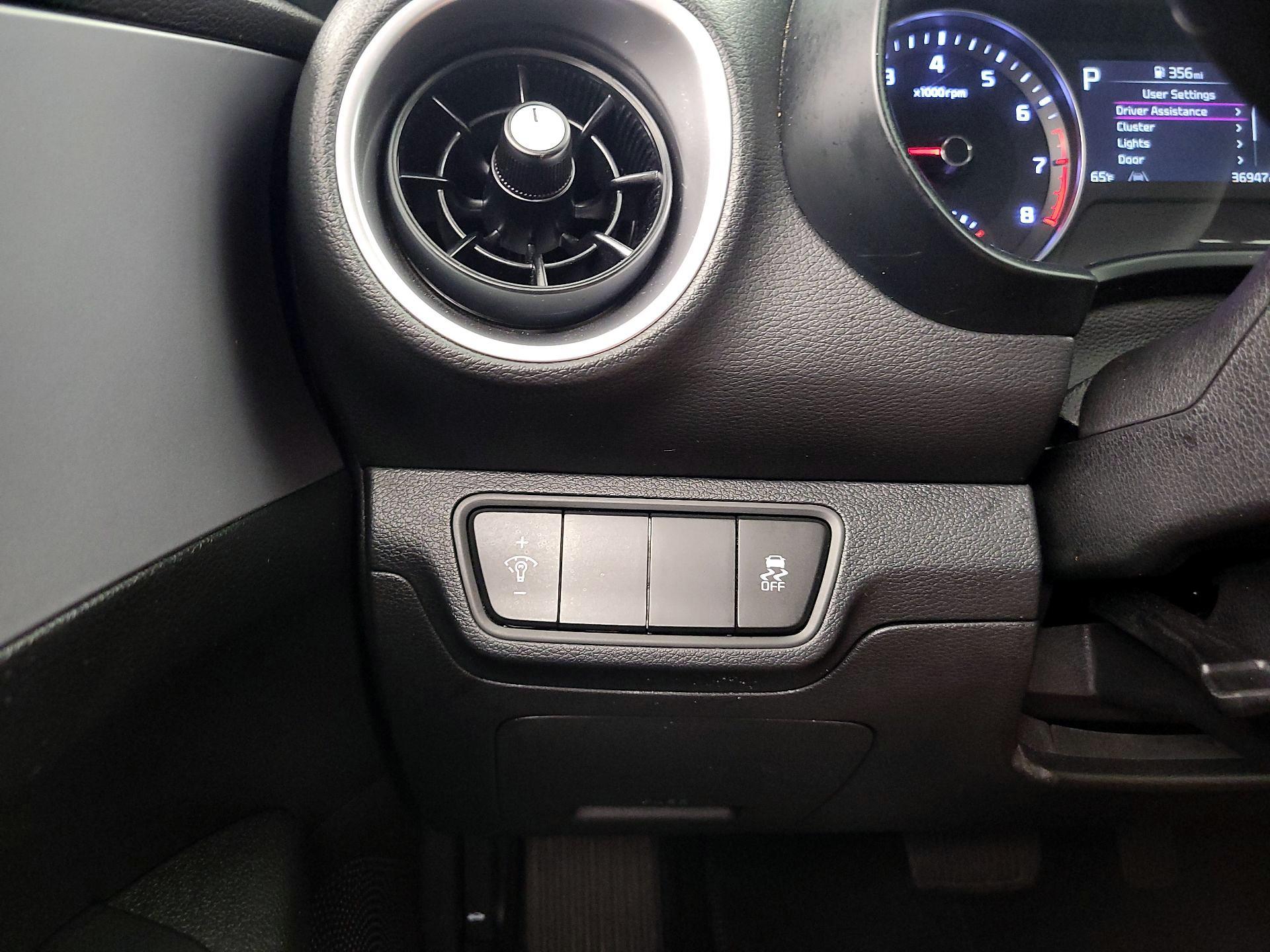 Thumbnail: 2024 Kia Forte - 13