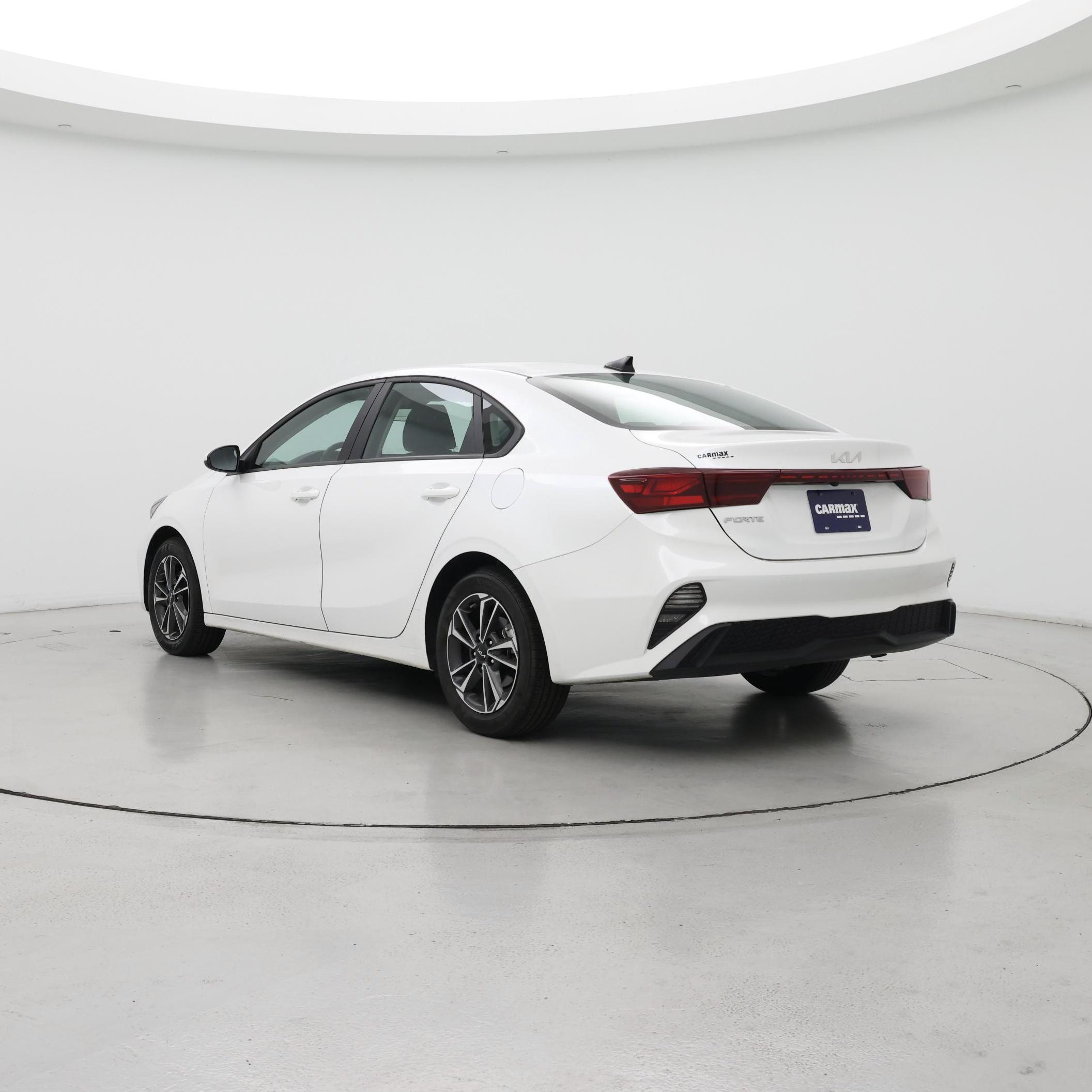 Thumbnail: 2024 Kia Forte - 2